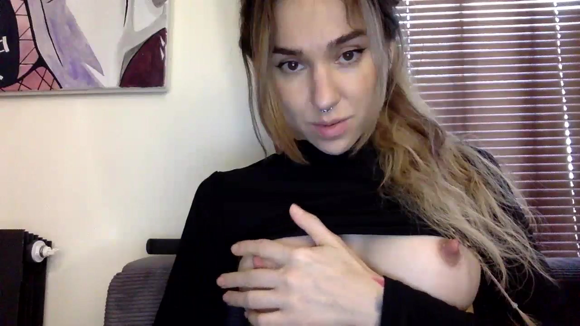 Gallery image thumbnail from EgoisticPuss's myfreecams stream on, 09/29/2023, 12:45 image 11 of 20