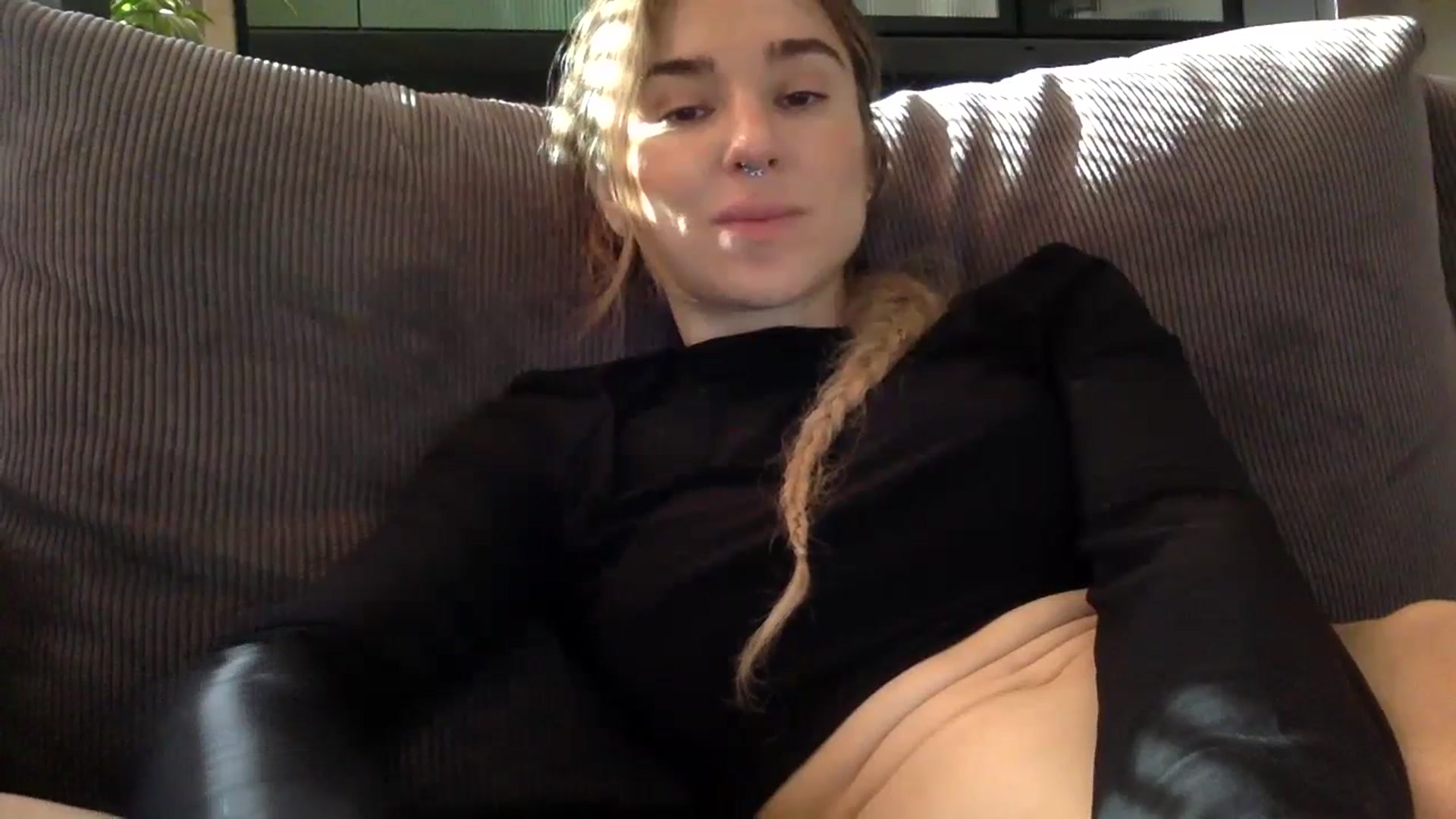 Gallery image thumbnail from EgoisticPuss's myfreecams stream on, 09/30/2023, 08:09 image 4 of 20
