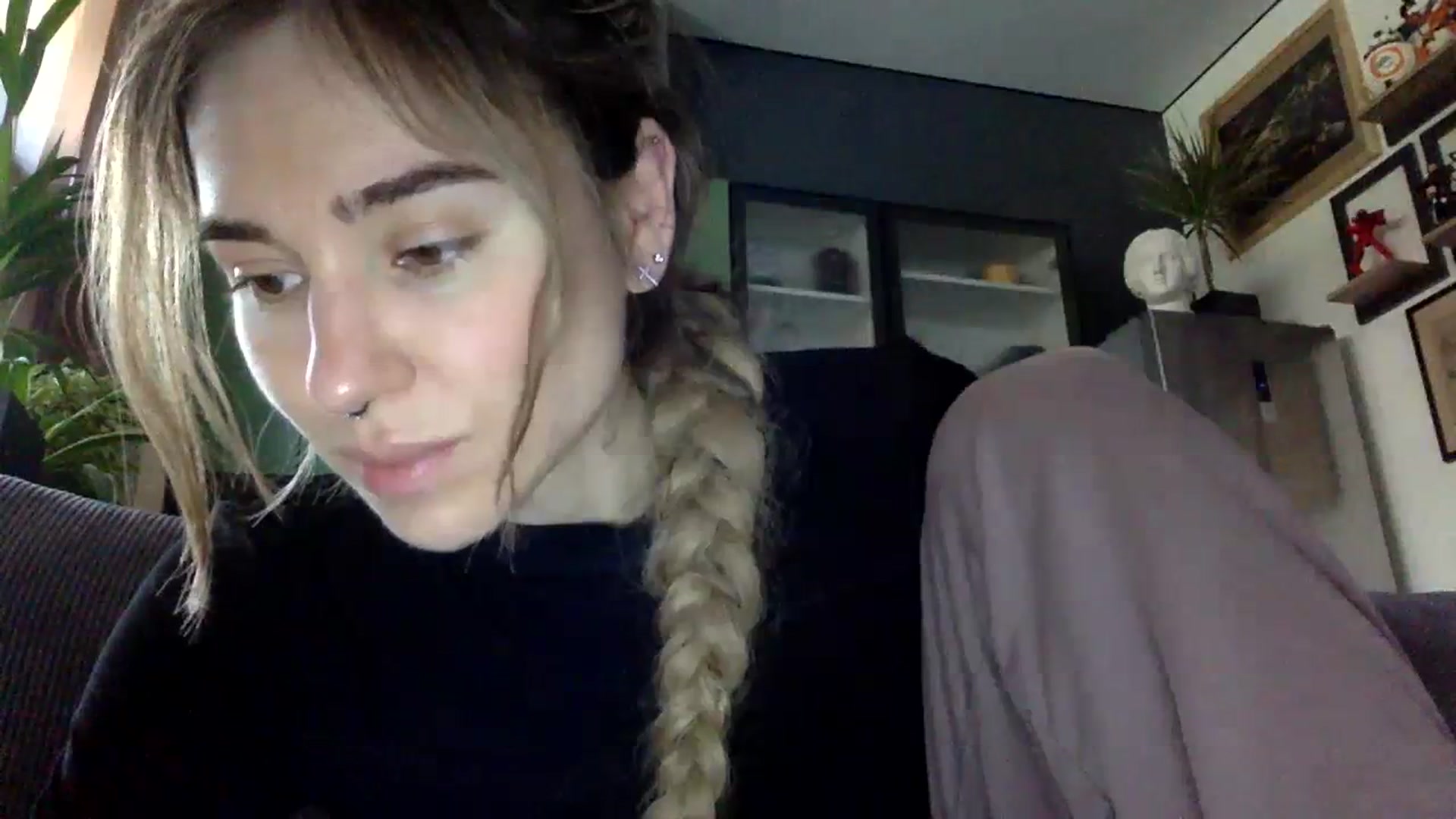 Gallery image thumbnail from EgoisticPuss's myfreecams stream on, 09/30/2023, 10:40 image 19 of 20