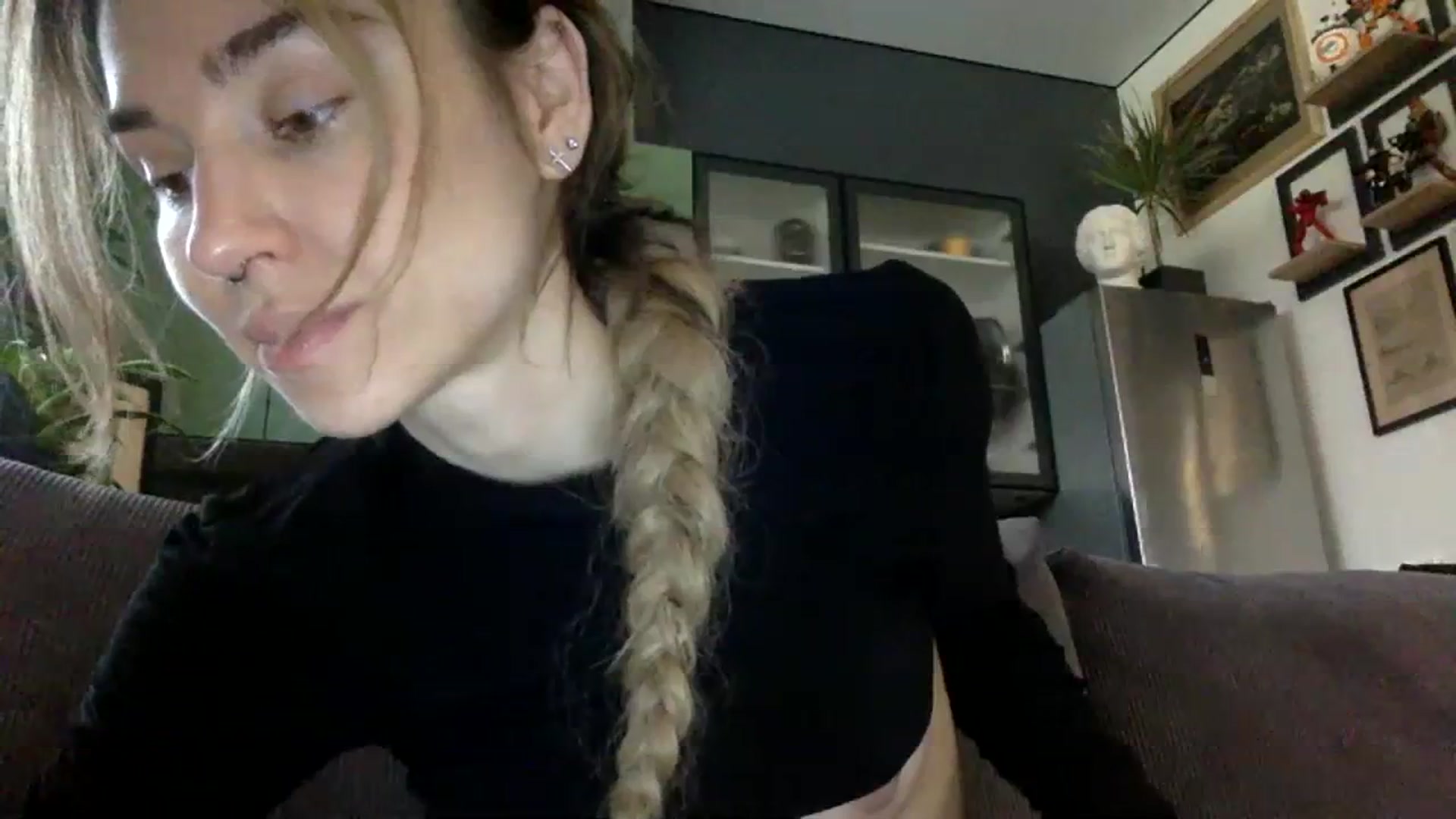 Gallery image thumbnail from EgoisticPuss's myfreecams stream on, 09/30/2023, 10:54 image 10 of 20
