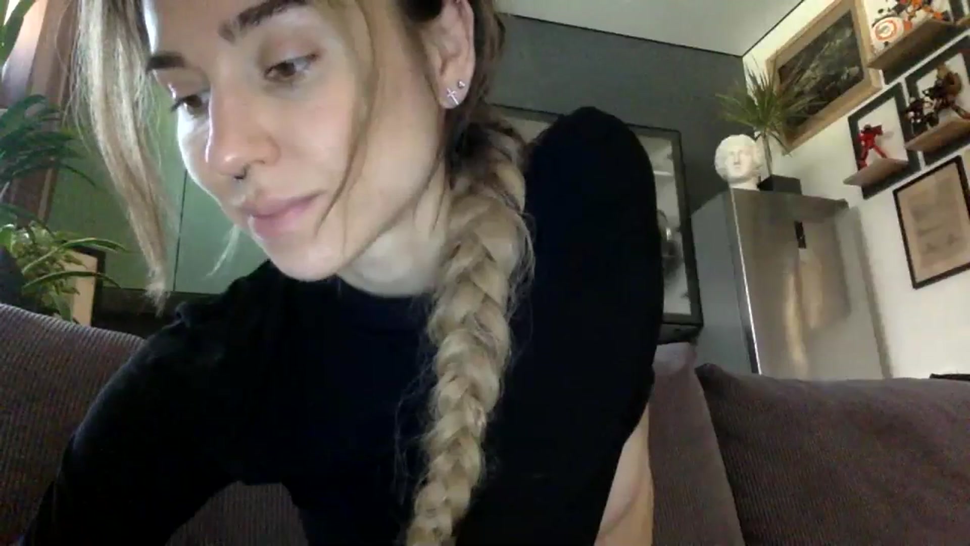 Gallery image thumbnail from EgoisticPuss's myfreecams stream on, 09/30/2023, 10:54 image 14 of 20