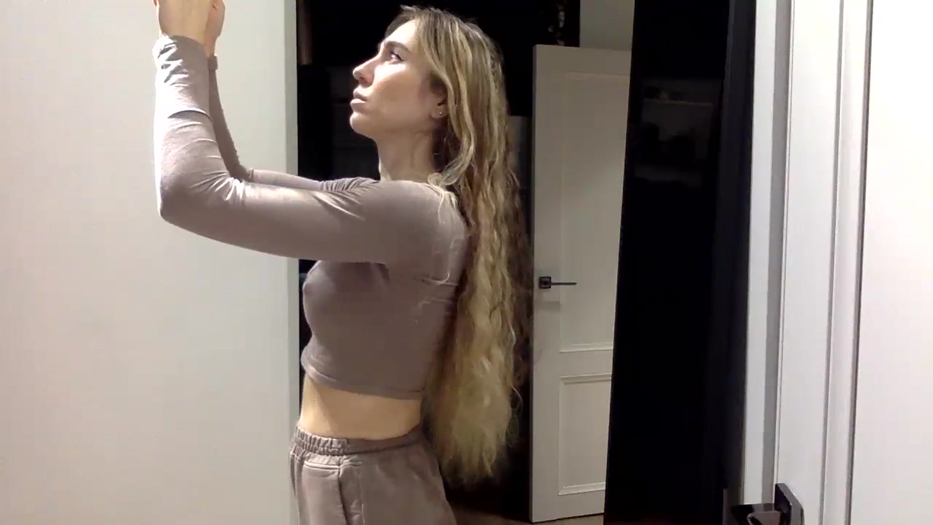 Gallery image thumbnail from EgoisticPuss's myfreecams stream on, 10/02/2023, 15:37 image 7 of 20