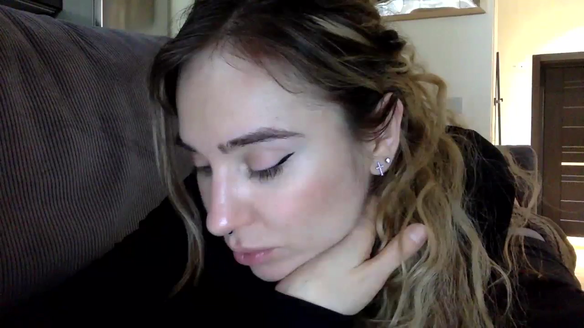 Gallery image thumbnail from EgoisticPuss's myfreecams stream on, 10/03/2023, 11:29 image 11 of 20