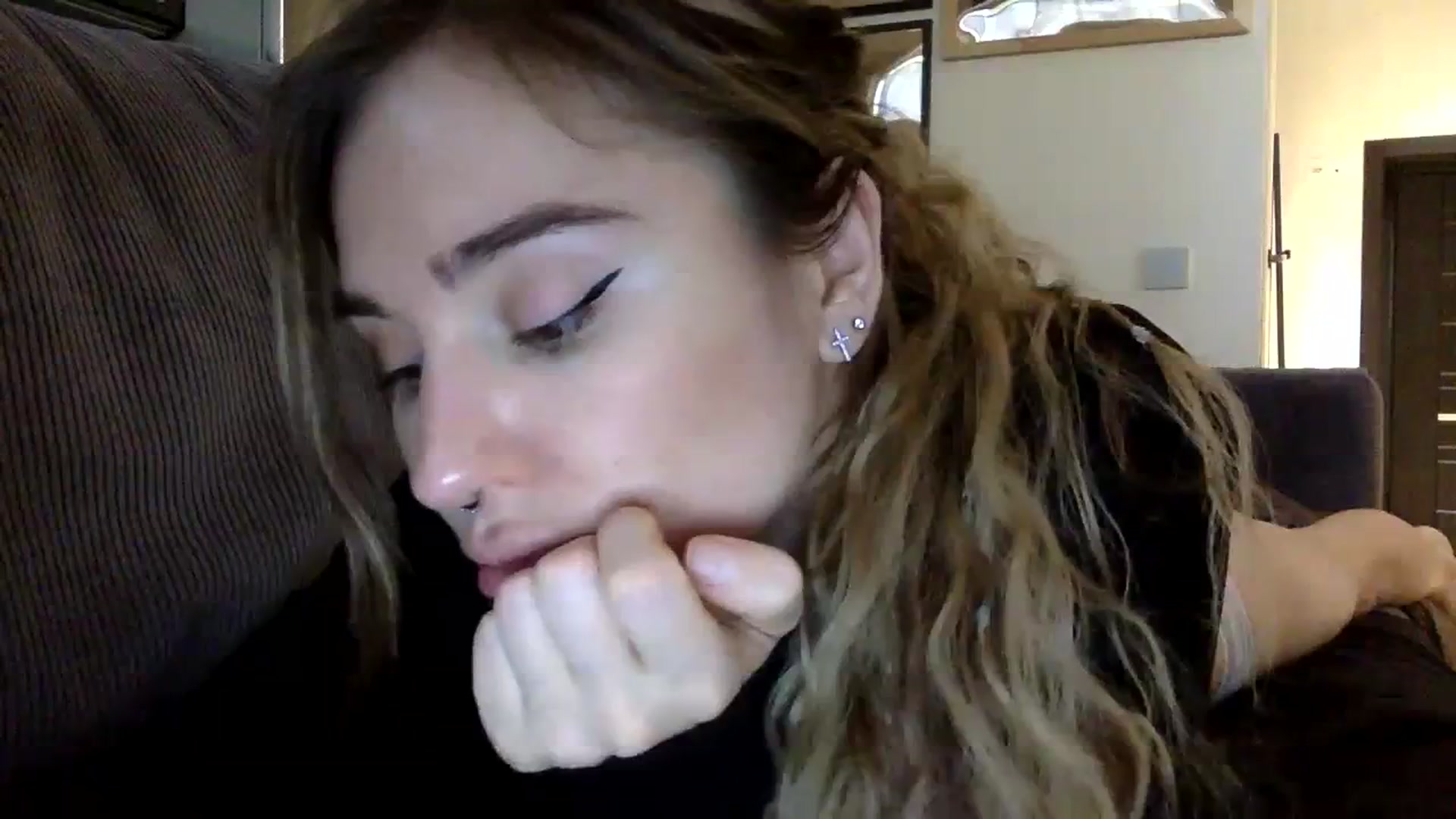 Gallery image thumbnail from EgoisticPuss's myfreecams stream on, 10/03/2023, 11:29 image 8 of 20