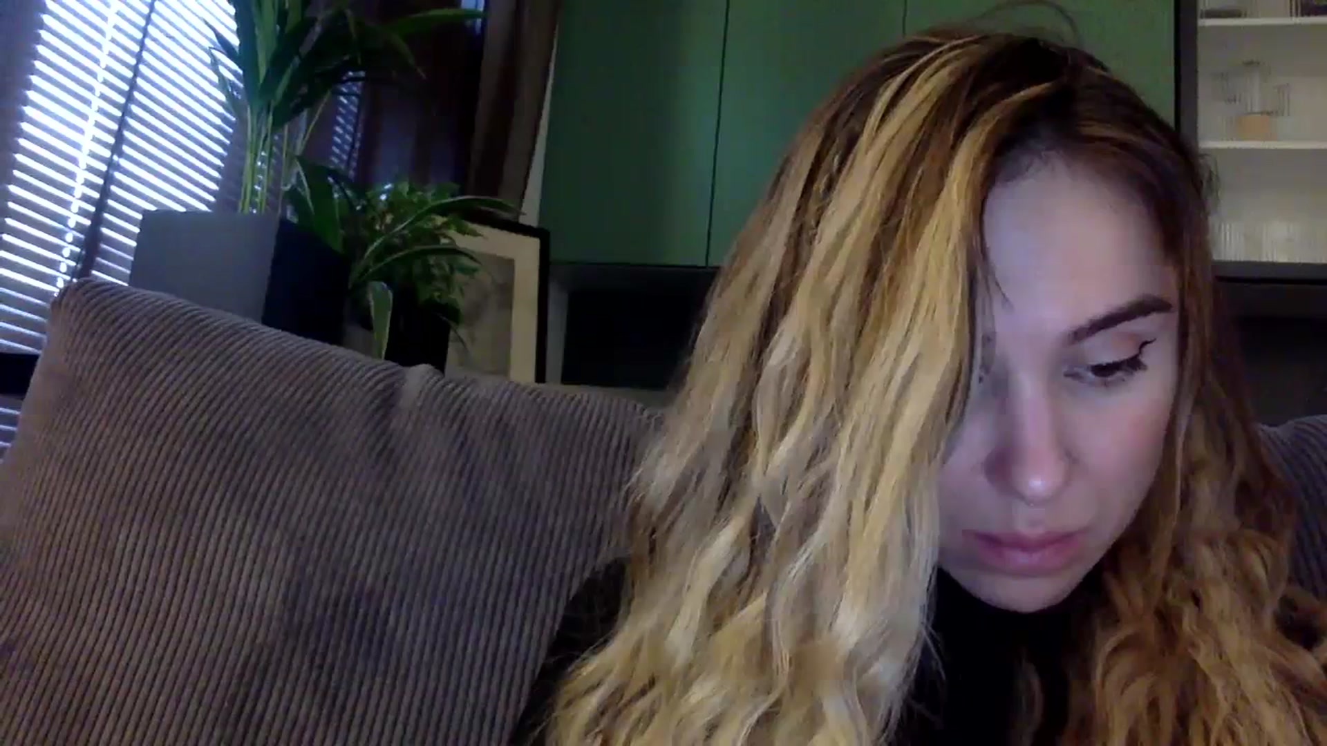 Gallery image thumbnail from EgoisticPuss's myfreecams stream on, 10/03/2023, 13:50 image 13 of 20