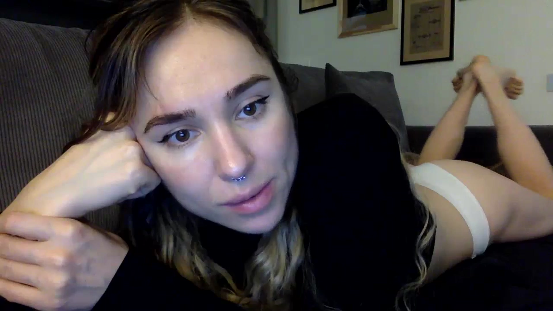 Gallery image thumbnail from EgoisticPuss's myfreecams stream on, 10/03/2023, 14:39 image 14 of 20