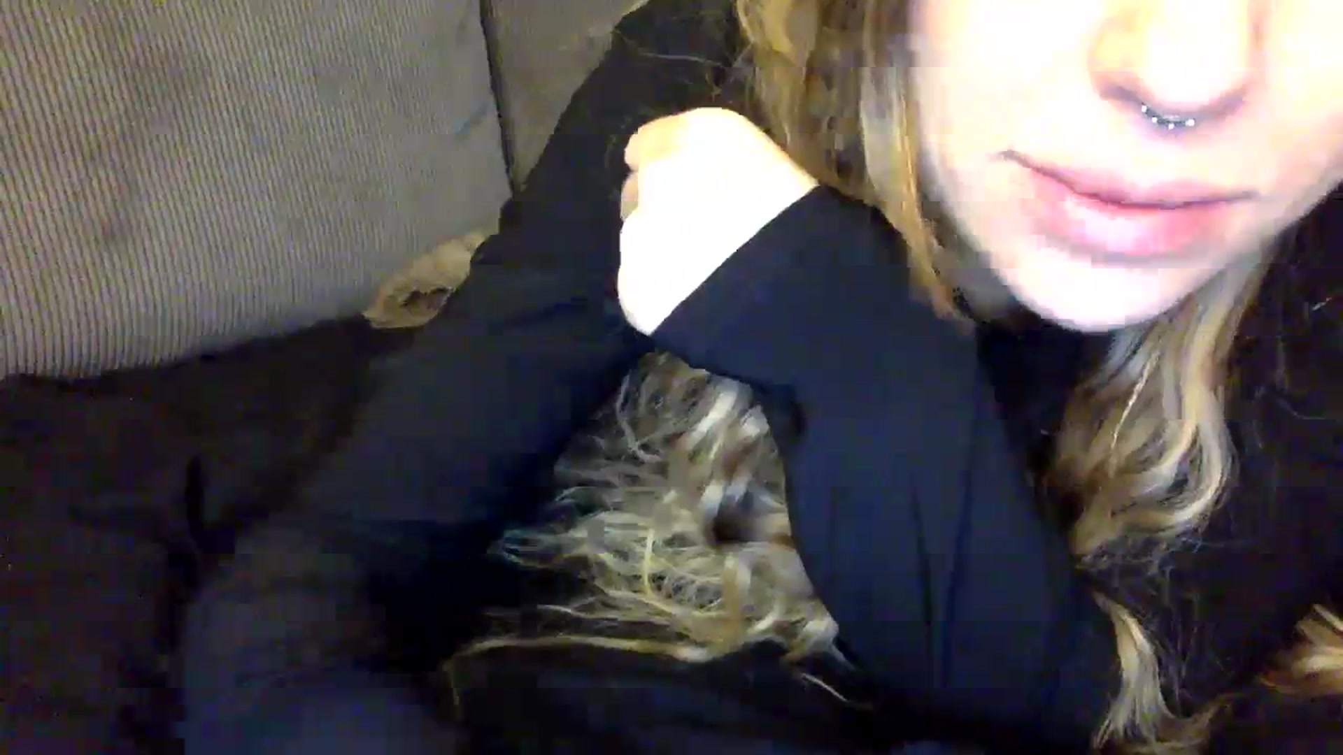 Gallery image thumbnail from EgoisticPuss's myfreecams stream on, 10/03/2023, 14:39 image 9 of 20