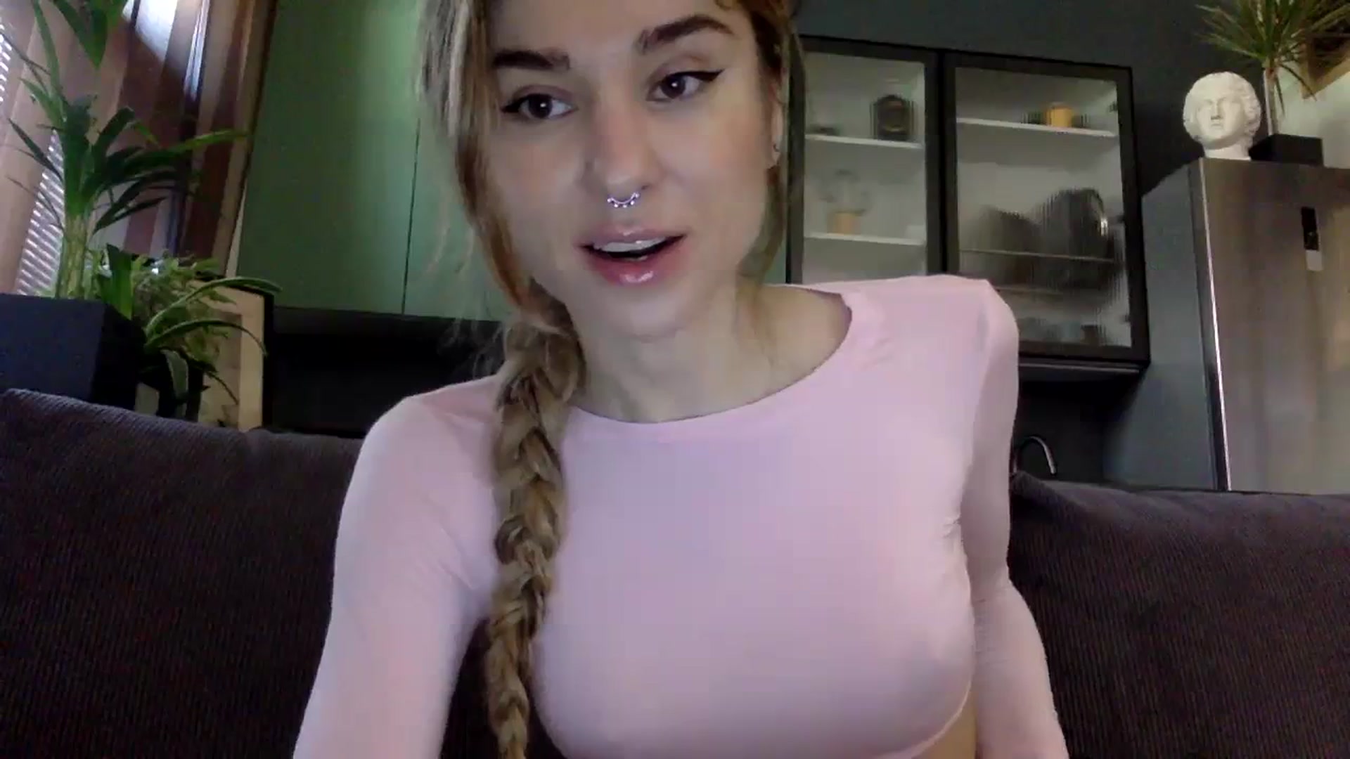 Gallery image thumbnail from EgoisticPuss's myfreecams stream on, 10/06/2023, 11:10 image 6 of 20