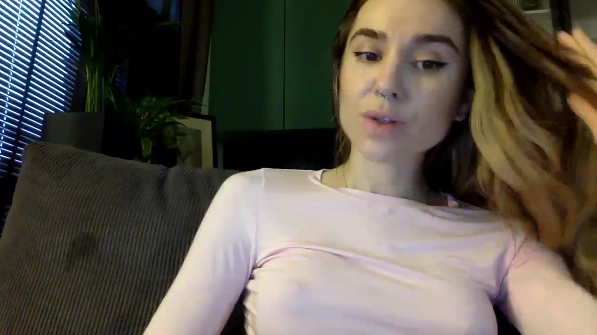 Gallery image thumbnail from EgoisticPuss's myfreecams stream on, 10/06/2023, 13:21 image 8 of 20