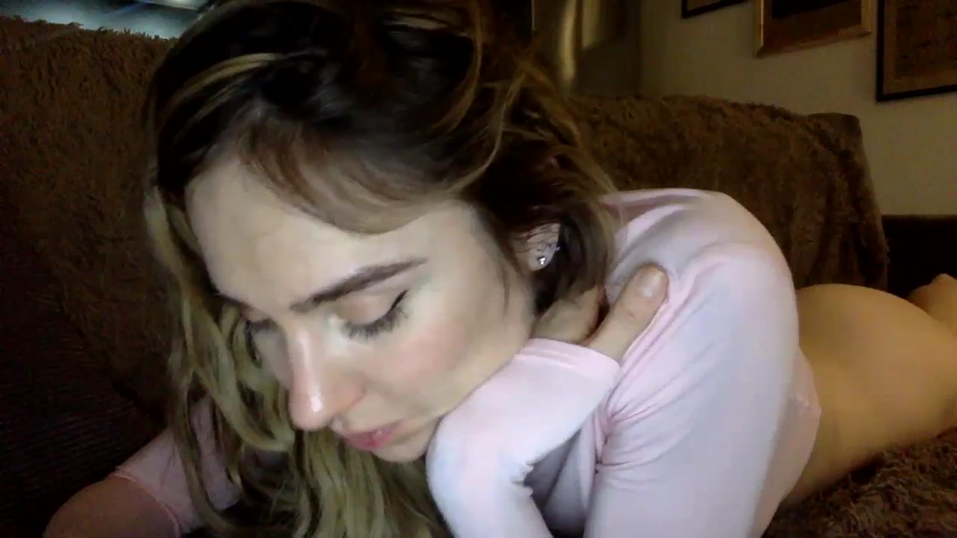 Gallery image thumbnail from EgoisticPuss's myfreecams stream on, 10/07/2023, 14:15 image 3 of 20