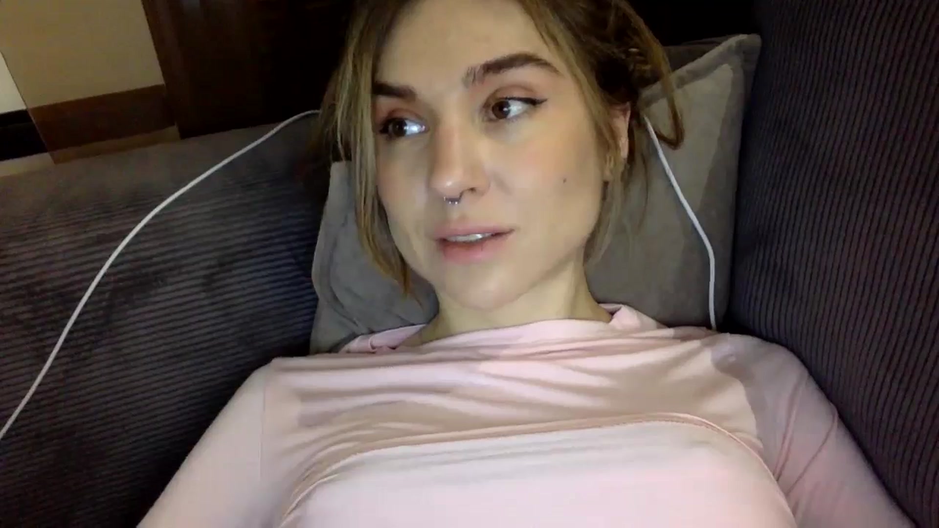 Gallery image thumbnail from EgoisticPuss's myfreecams stream on, 10/09/2023, 16:24 image 2 of 20