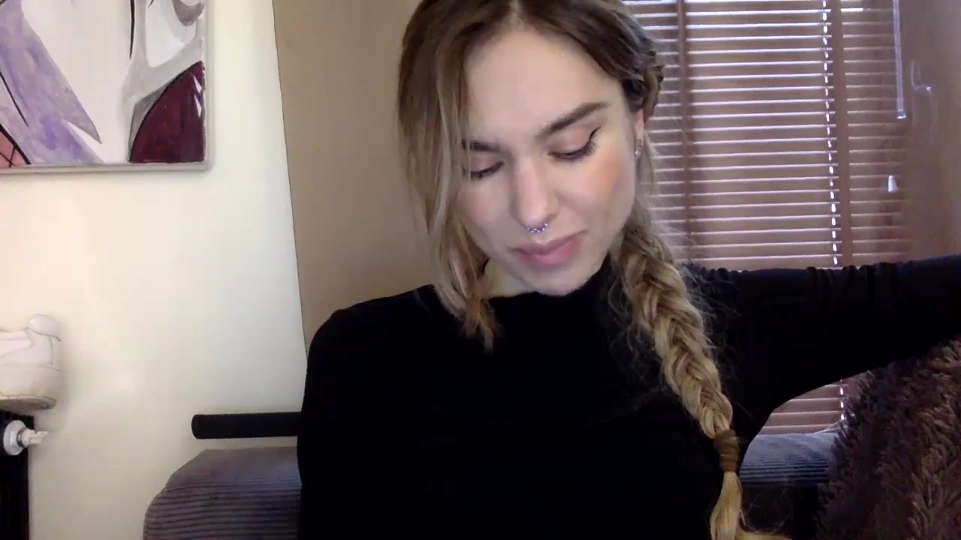 Gallery image thumbnail from EgoisticPuss's myfreecams stream on, 10/10/2023, 10:38 image 18 of 20