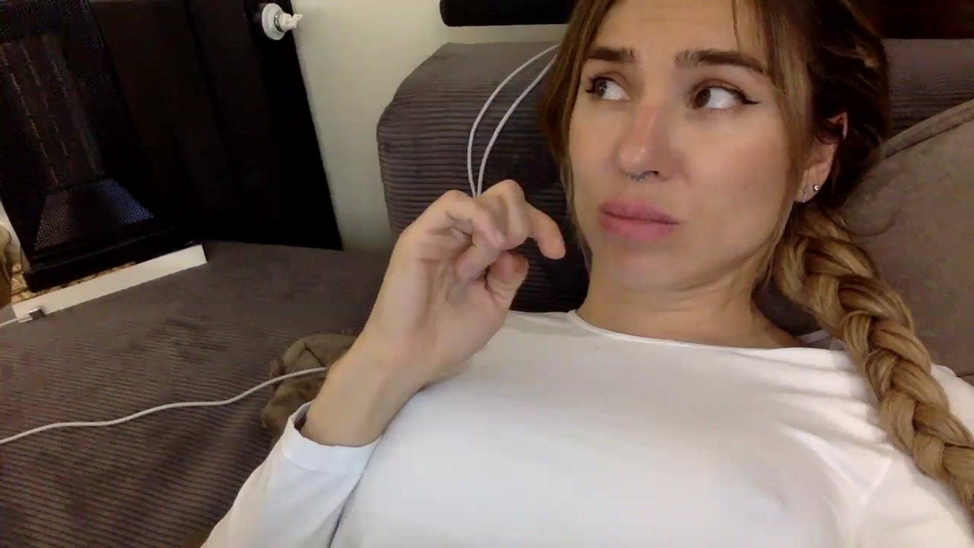 Gallery image thumbnail from EgoisticPuss's myfreecams stream on, 10/30/2023, 14:36 image 14 of 20
