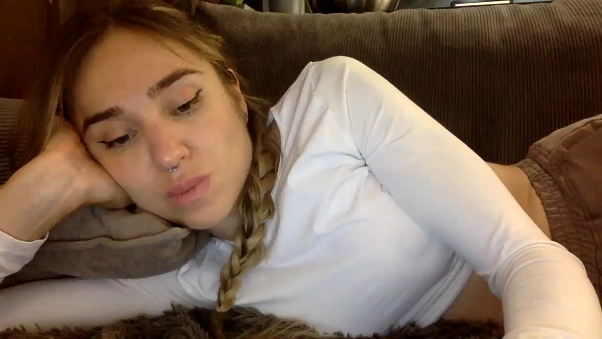 Gallery image thumbnail from EgoisticPuss's myfreecams stream on, 10/30/2023, 17:56 image 17 of 20