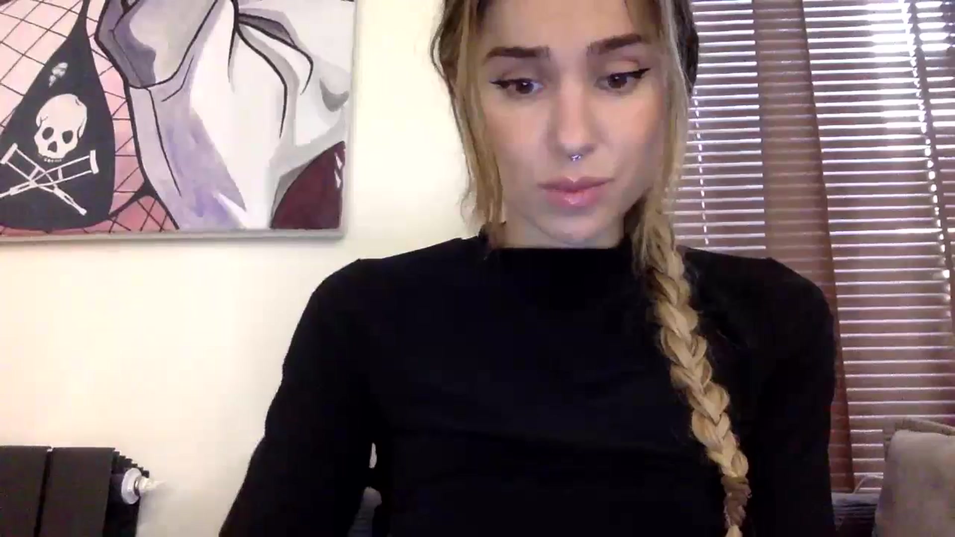 Gallery image thumbnail from EgoisticPuss's myfreecams stream on, 10/31/2023, 08:18 image 2 of 20
