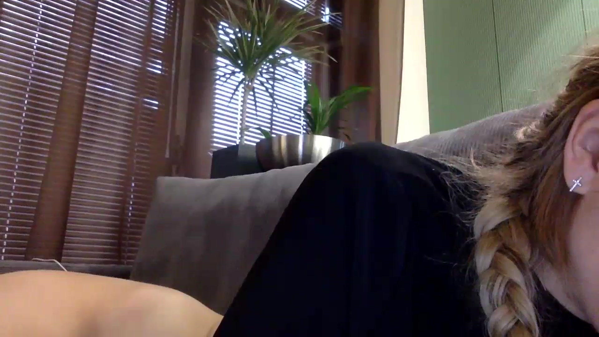 Gallery image thumbnail from EgoisticPuss's myfreecams stream on, 10/31/2023, 09:56 image 4 of 20