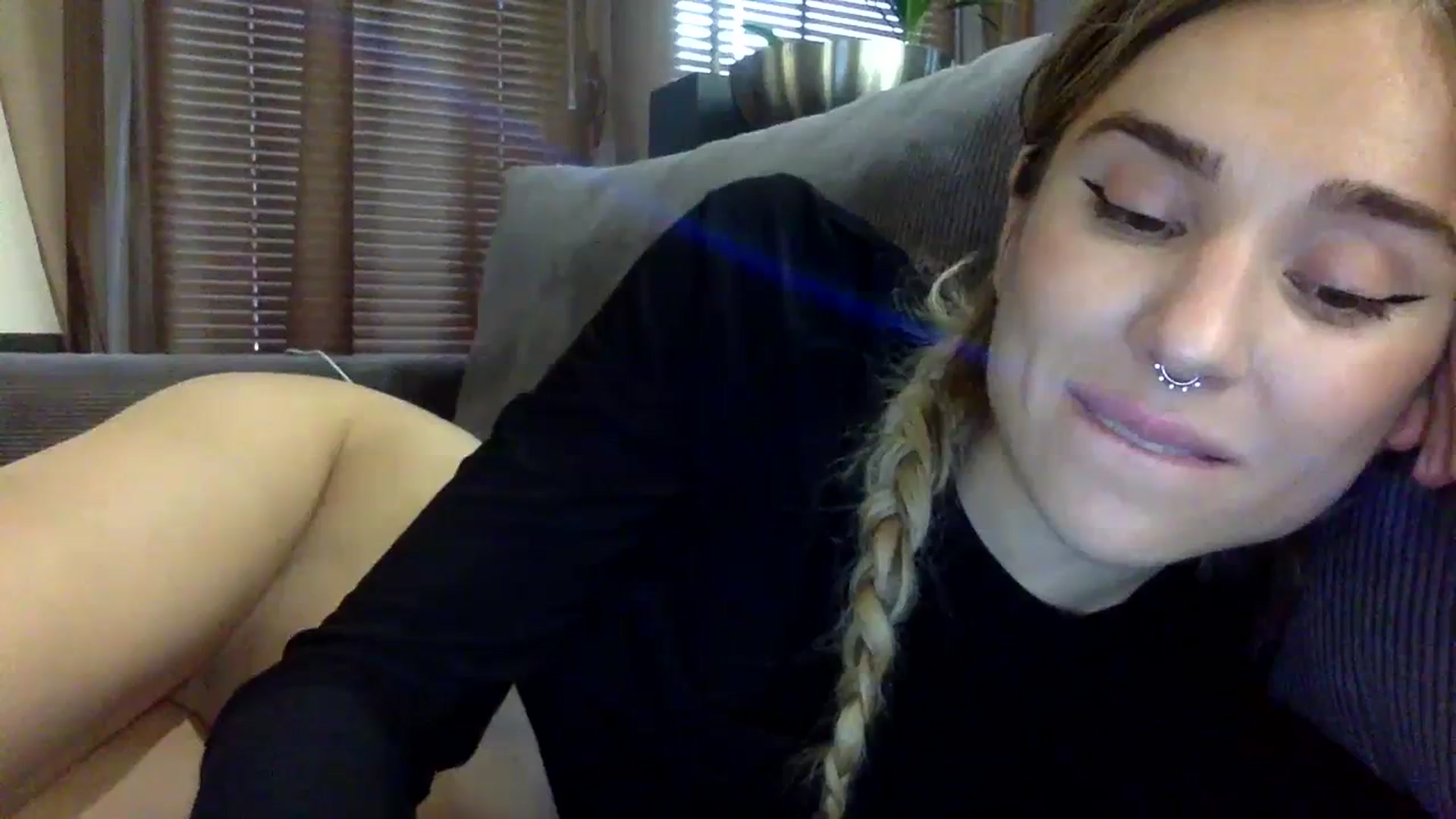 Gallery image thumbnail from EgoisticPuss's myfreecams stream on, 10/31/2023, 09:56 image 9 of 20