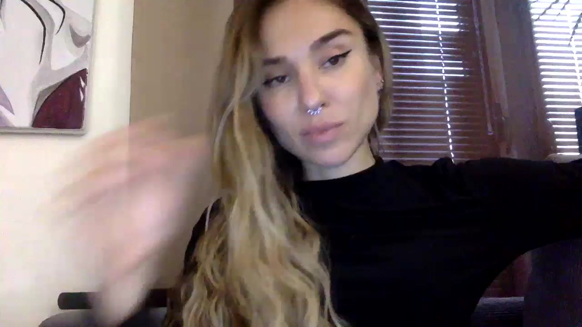 Gallery image thumbnail from EgoisticPuss's myfreecams stream on, 10/31/2023, 12:55 image 6 of 20
