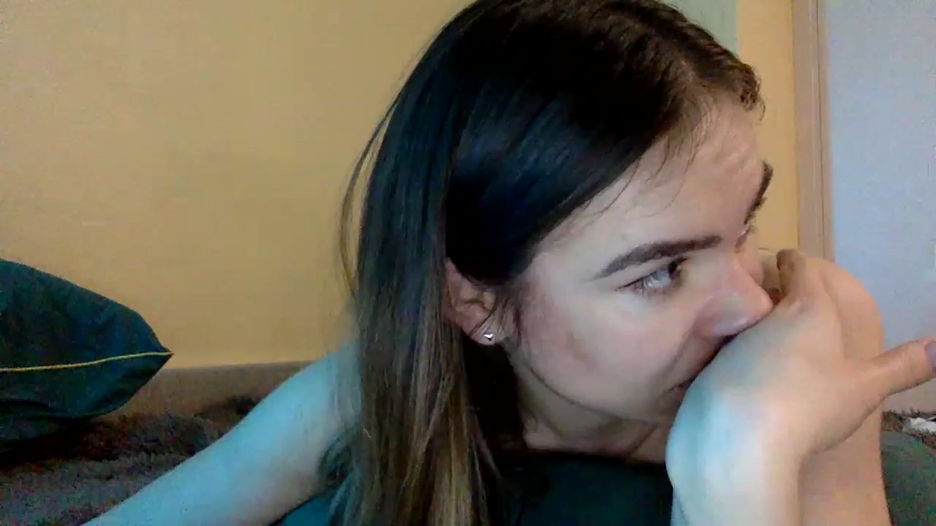 Gallery image thumbnail from EgoisticPussy's myfreecams stream on, 12/24/2022, 22:17 image 14 of 20