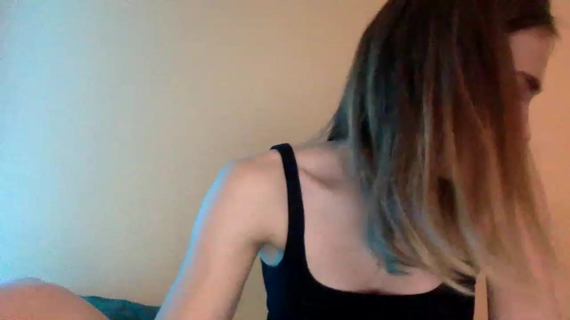 Gallery image thumbnail from EgoisticPussy's myfreecams stream on, 12/25/2022, 16:30 image 5 of 20