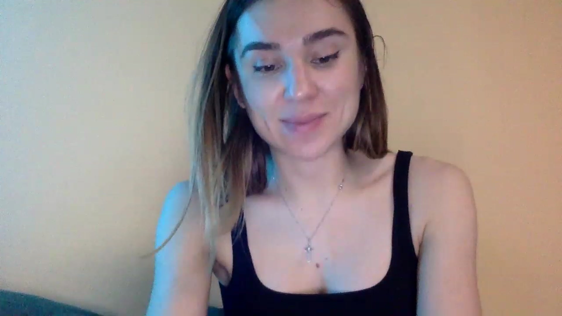 Gallery image thumbnail from EgoisticPussy's myfreecams stream on, 12/25/2022, 16:30 image 15 of 20
