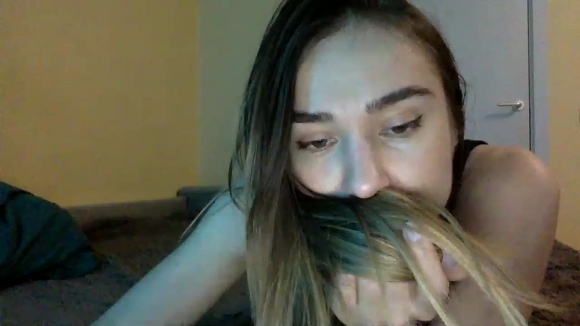 Gallery image thumbnail from EgoisticPussy's myfreecams stream on, 12/25/2022, 16:48 image 14 of 20