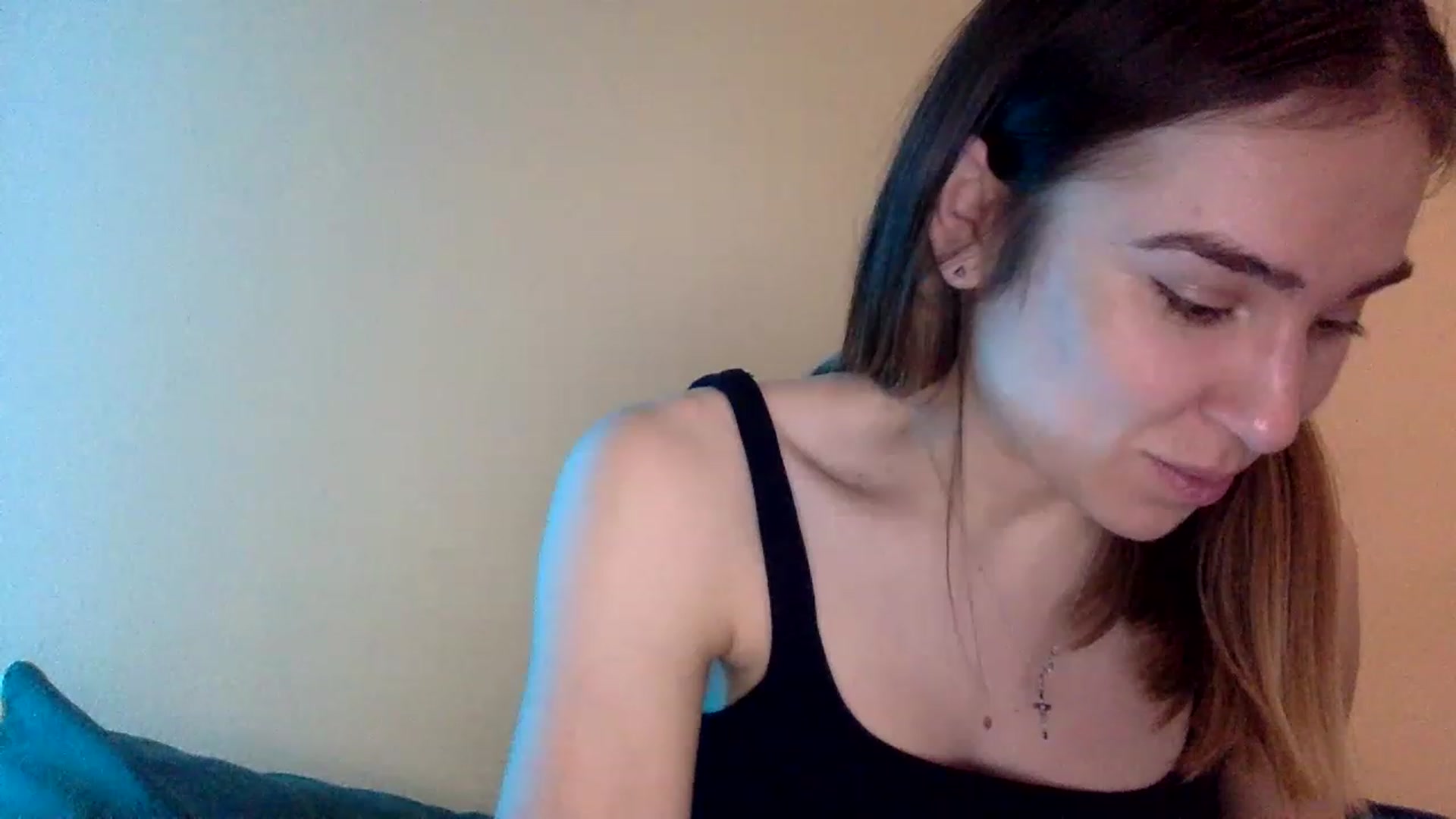 Gallery image thumbnail from EgoisticPussy's myfreecams stream on, 12/25/2022, 20:06 image 6 of 20
