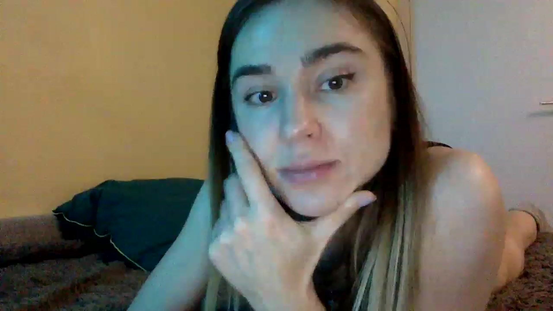 Gallery image thumbnail from EgoisticPussy's myfreecams stream on, 12/25/2022, 21:27 image 2 of 20