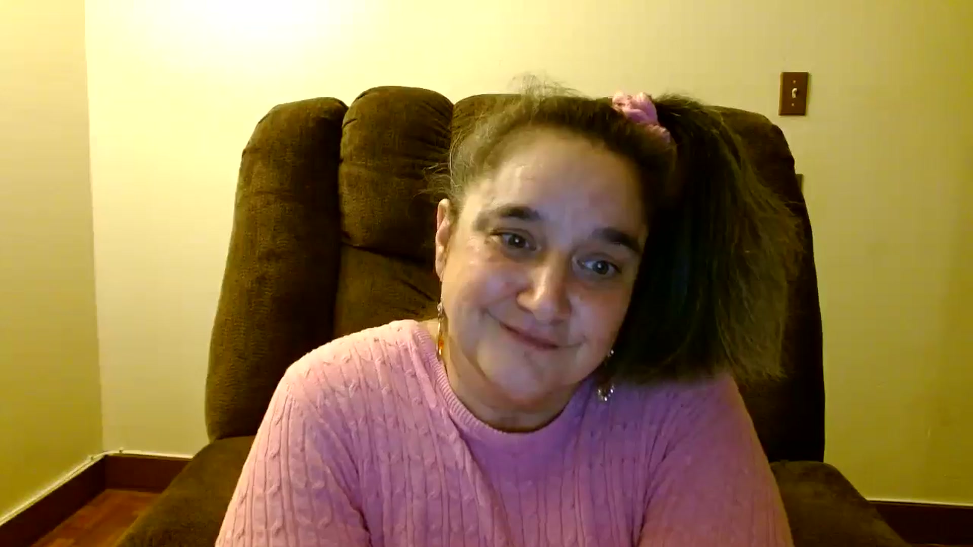 Gallery image thumbnail from EgyptBeauty's myfreecams stream on, 11/20/2024, 08:43 image 16 of 20