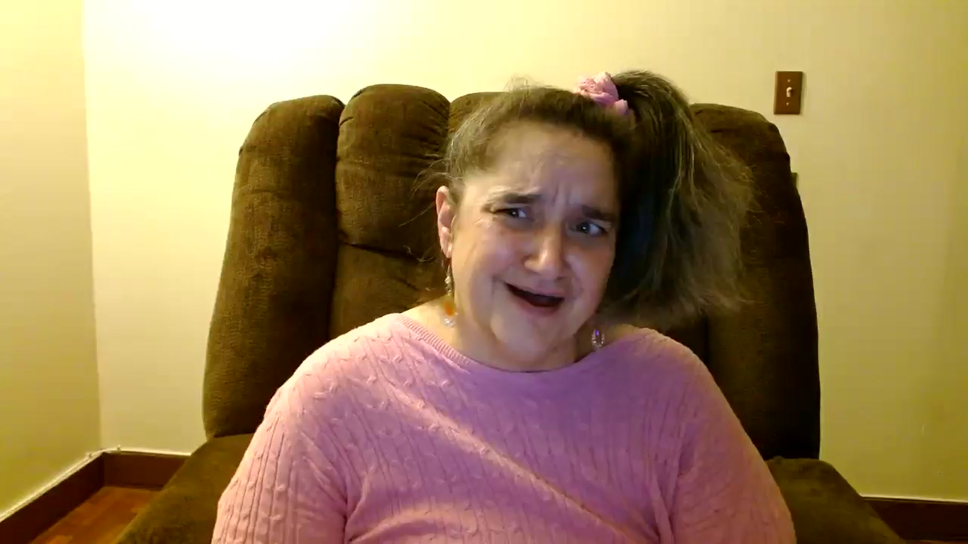 Gallery image thumbnail from EgyptBeauty's myfreecams stream on, 11/20/2024, 08:43 image 1 of 20