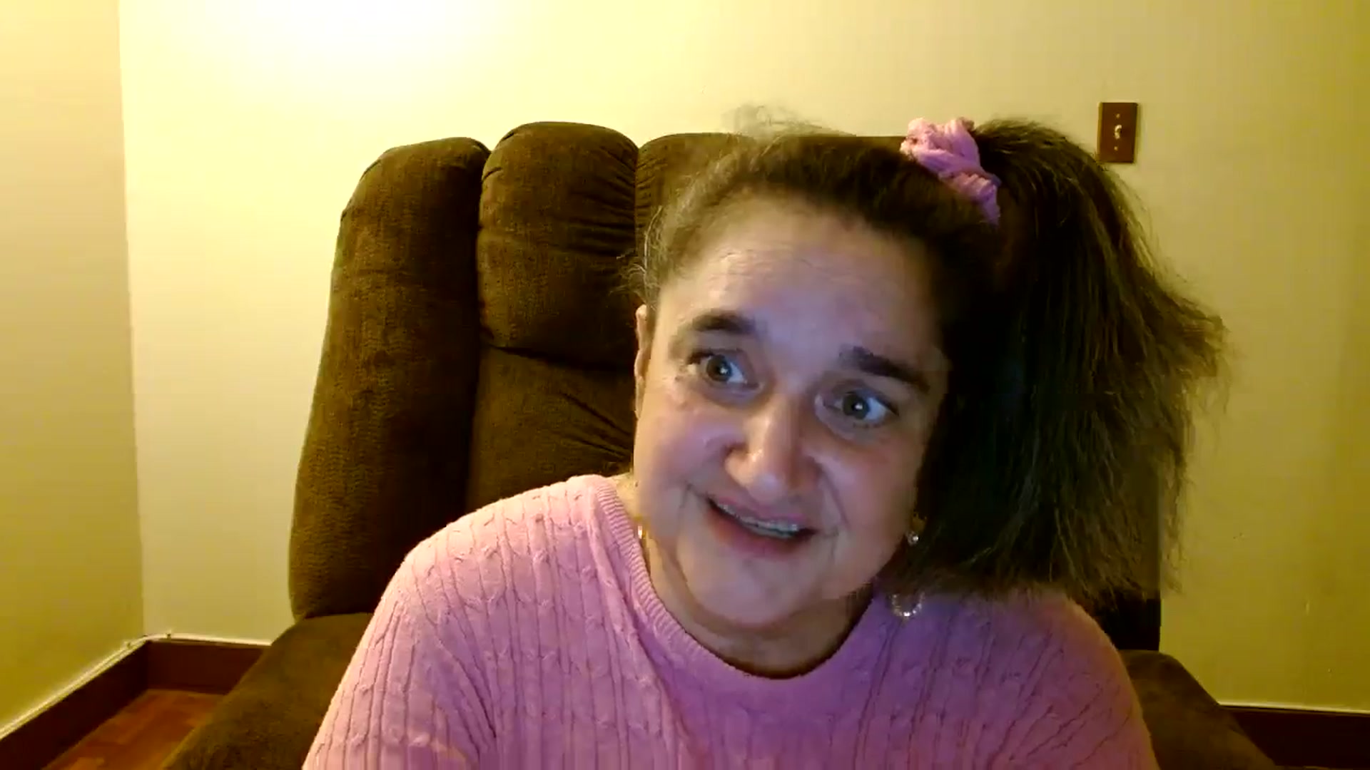 Gallery image thumbnail from EgyptBeauty's myfreecams stream on, 11/20/2024, 08:43 image 18 of 20