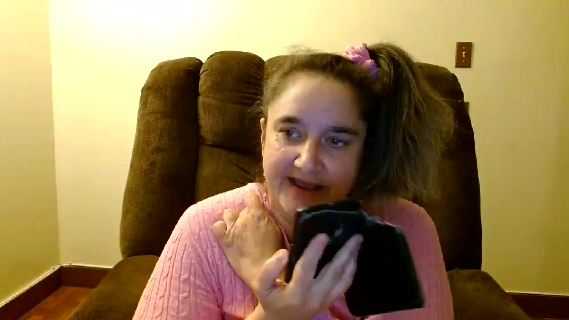 Gallery image thumbnail from EgyptBeauty's myfreecams stream on, 11/20/2024, 08:43 image 12 of 20