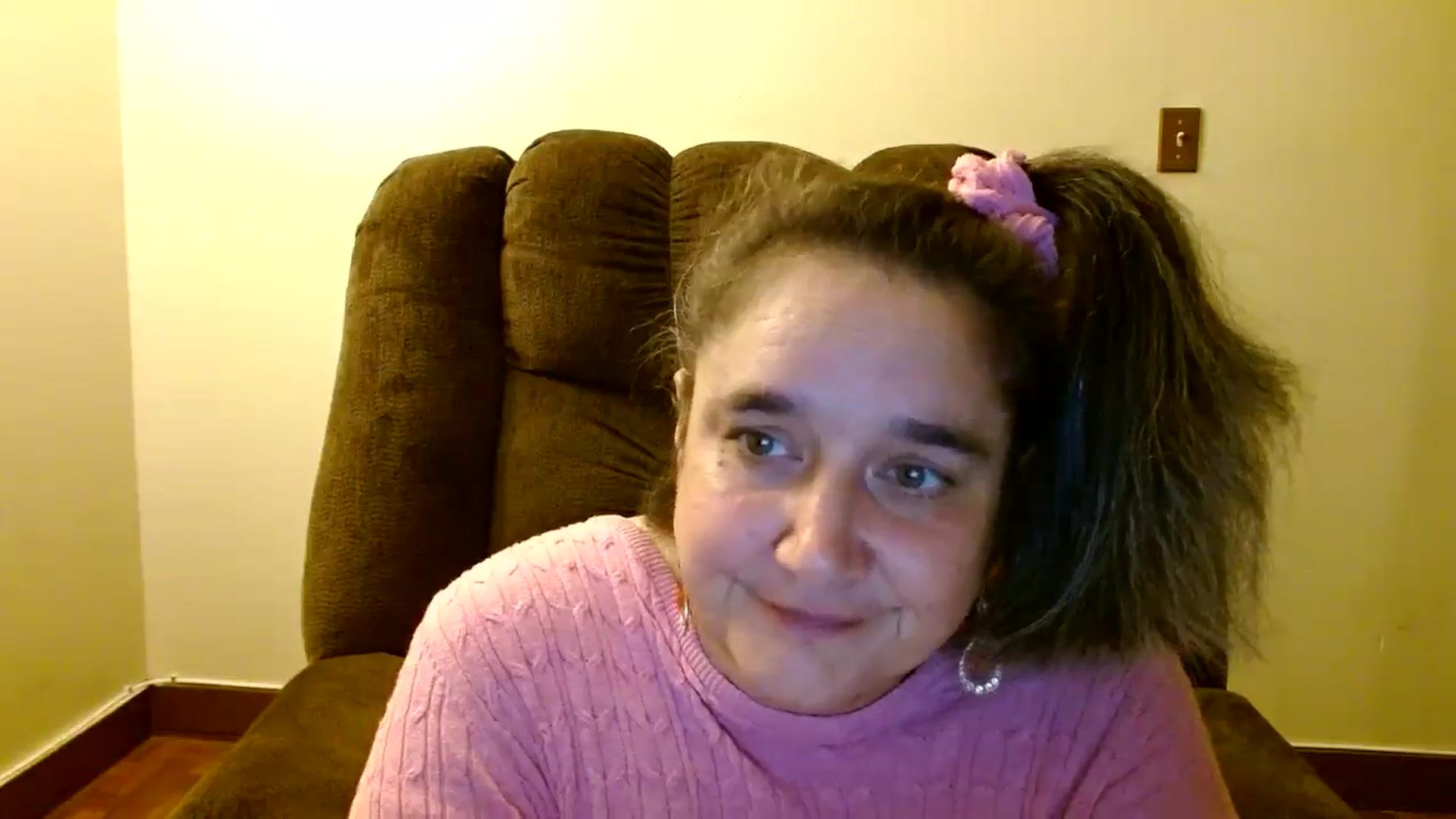 Gallery image thumbnail from EgyptBeauty's myfreecams stream on, 11/20/2024, 09:30 image 3 of 20