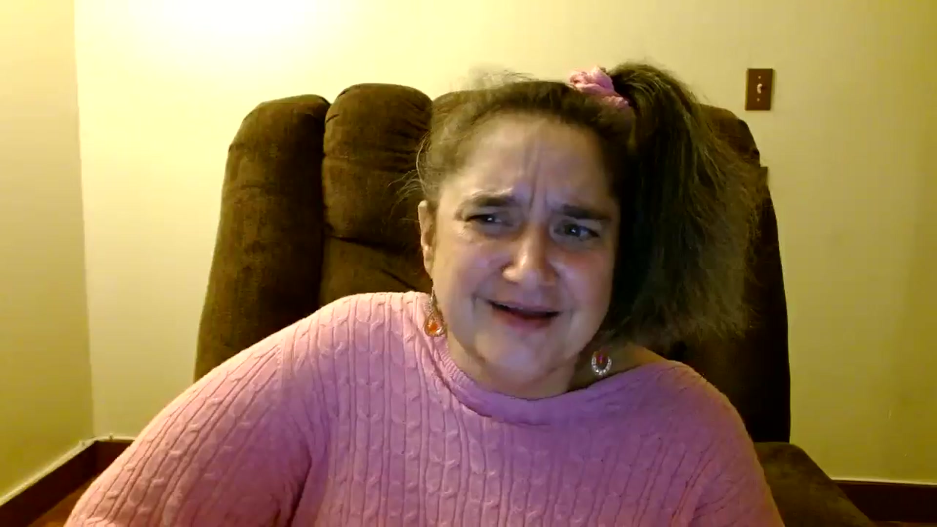 Gallery image thumbnail from EgyptBeauty's myfreecams stream on, 11/20/2024, 09:30 image 7 of 20