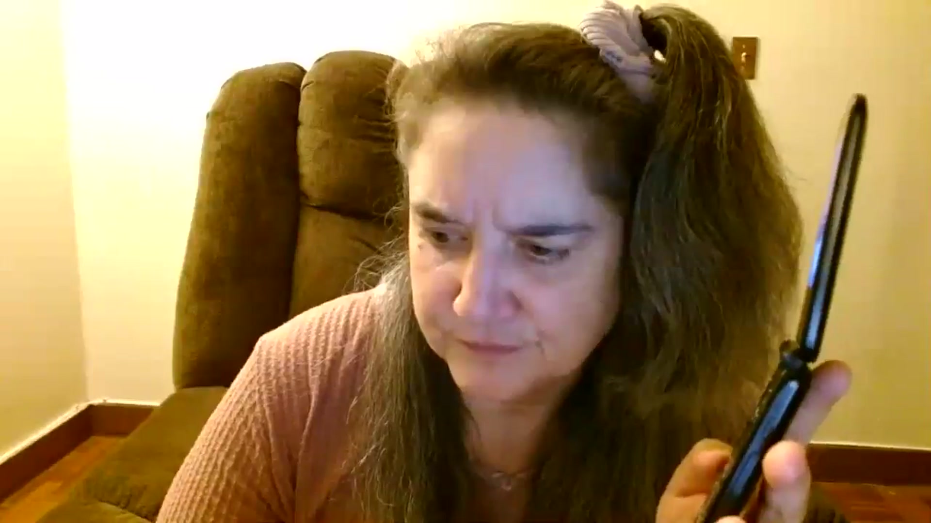 Gallery image thumbnail from EgyptBeauty's myfreecams stream on, 12/20/2024, 04:04 image 5 of 20
