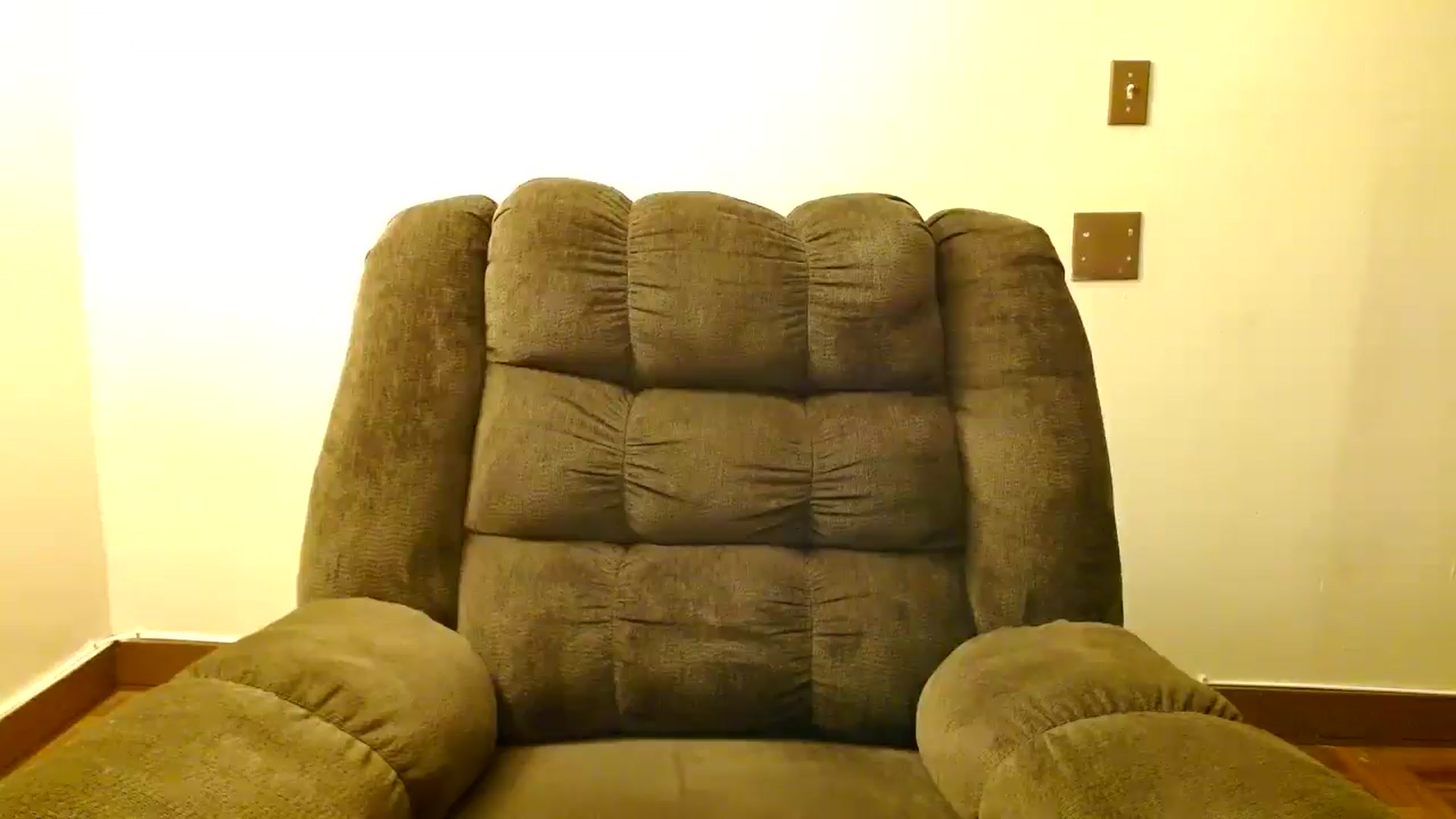 Gallery image thumbnail from EgyptBeauty's myfreecams stream on, 12/20/2024, 04:04 image 2 of 20