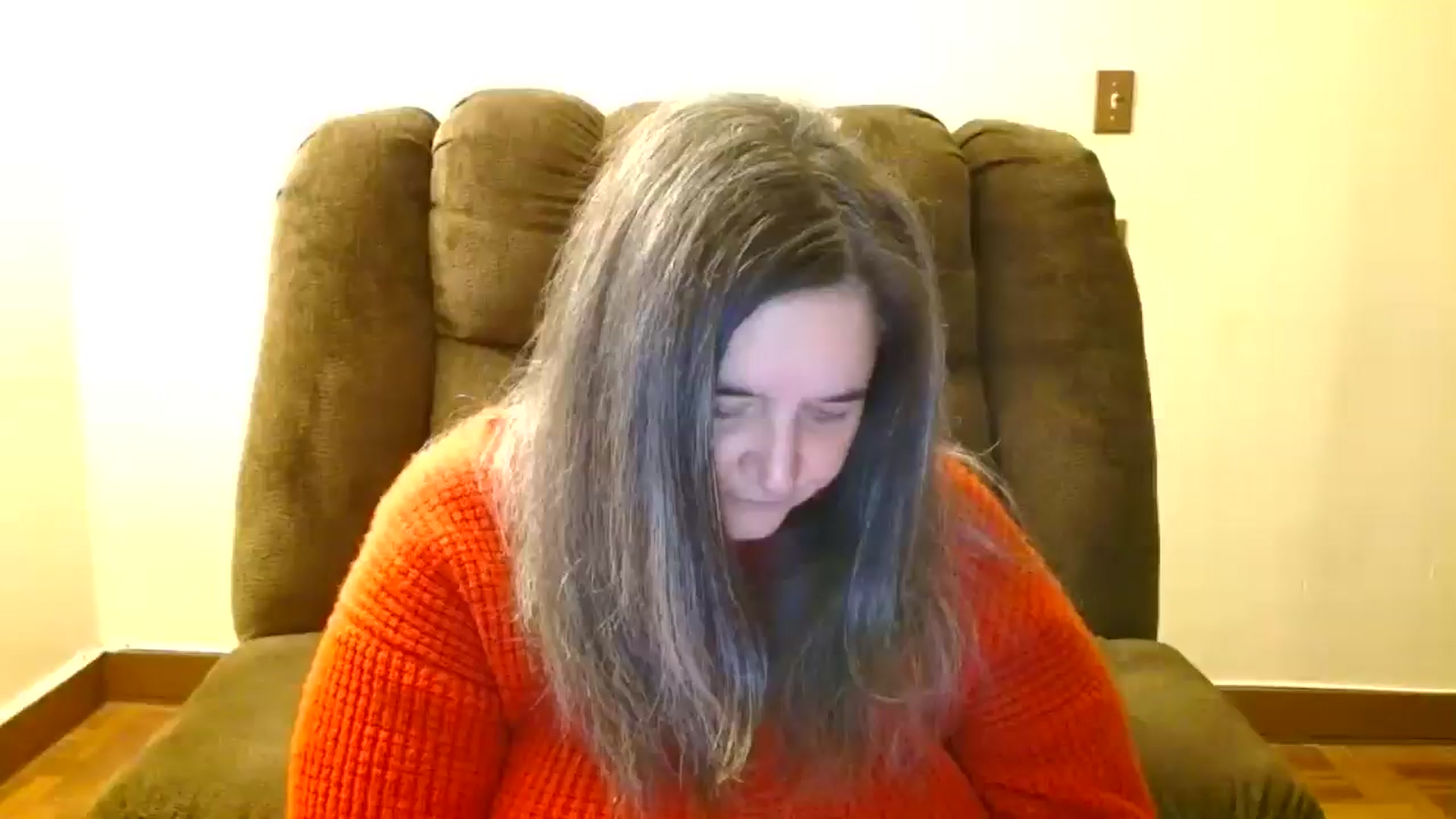 Gallery image thumbnail from EgyptBeauty's myfreecams stream on, 12/21/2024, 08:39 image 15 of 20