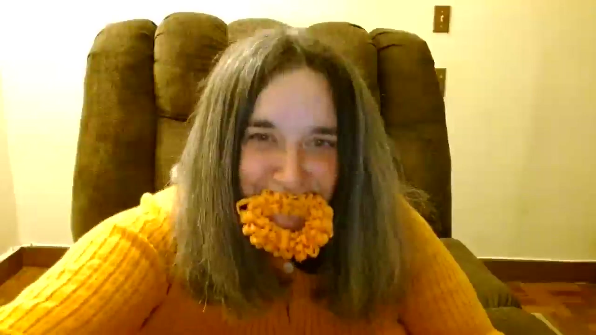 Gallery image thumbnail from EgyptBeauty's myfreecams stream on, 02/22/2025, 02:38 image 13 of 20