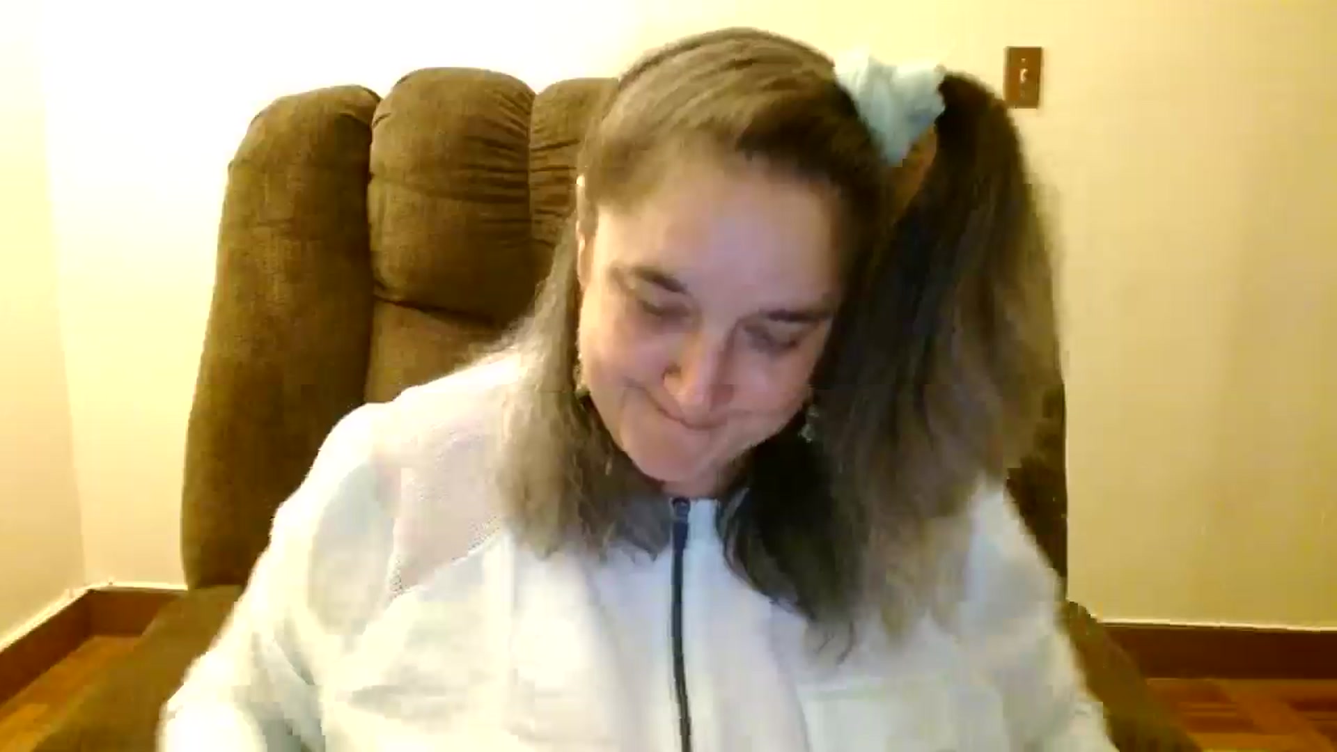 Gallery image thumbnail from EgyptBeauty's myfreecams stream on, 03/10/2025, 06:29 image 15 of 20