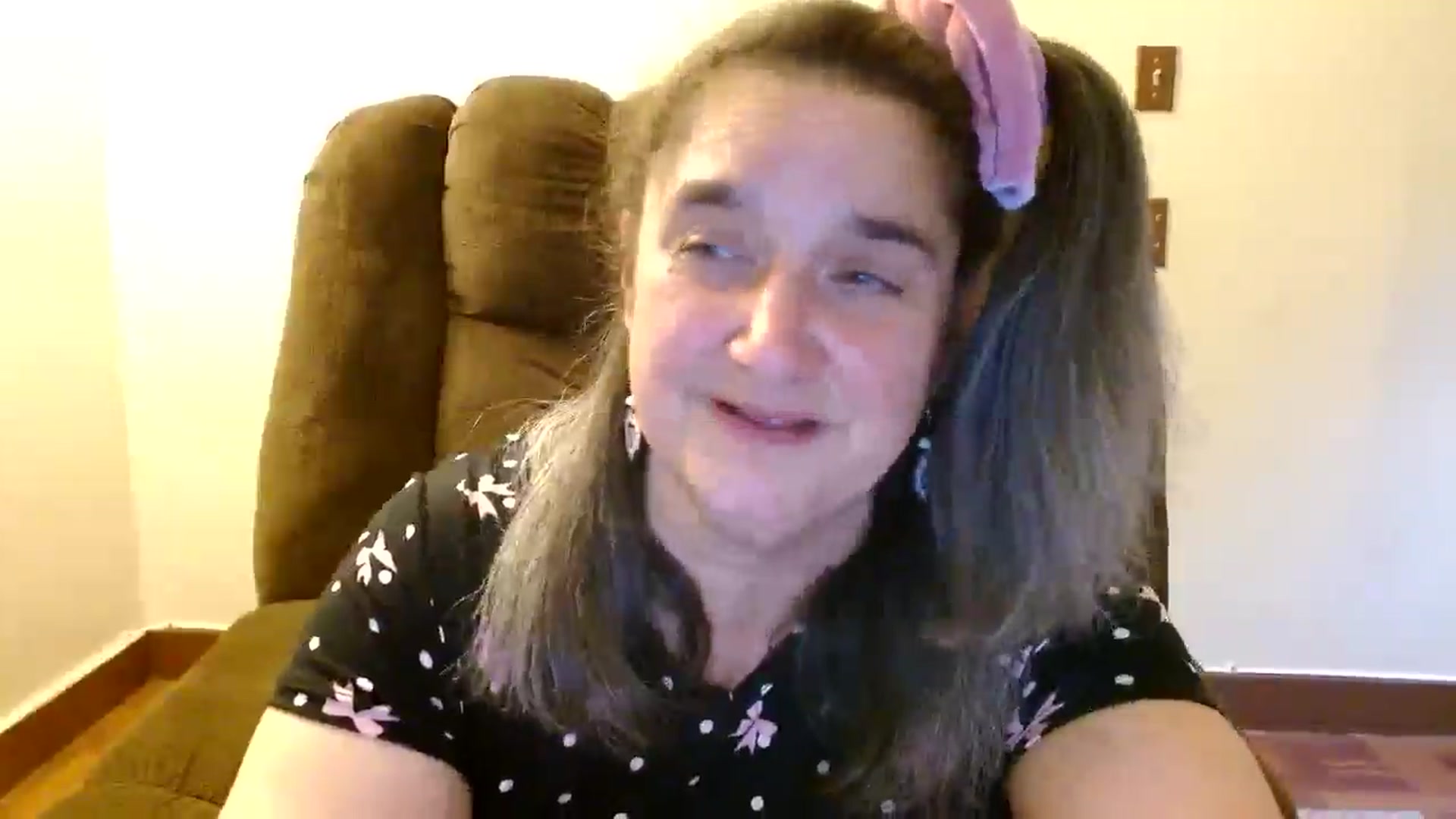 Gallery image thumbnail from EgyptBeauty's myfreecams stream on, 04/19/2025, 22:34 image 9 of 20