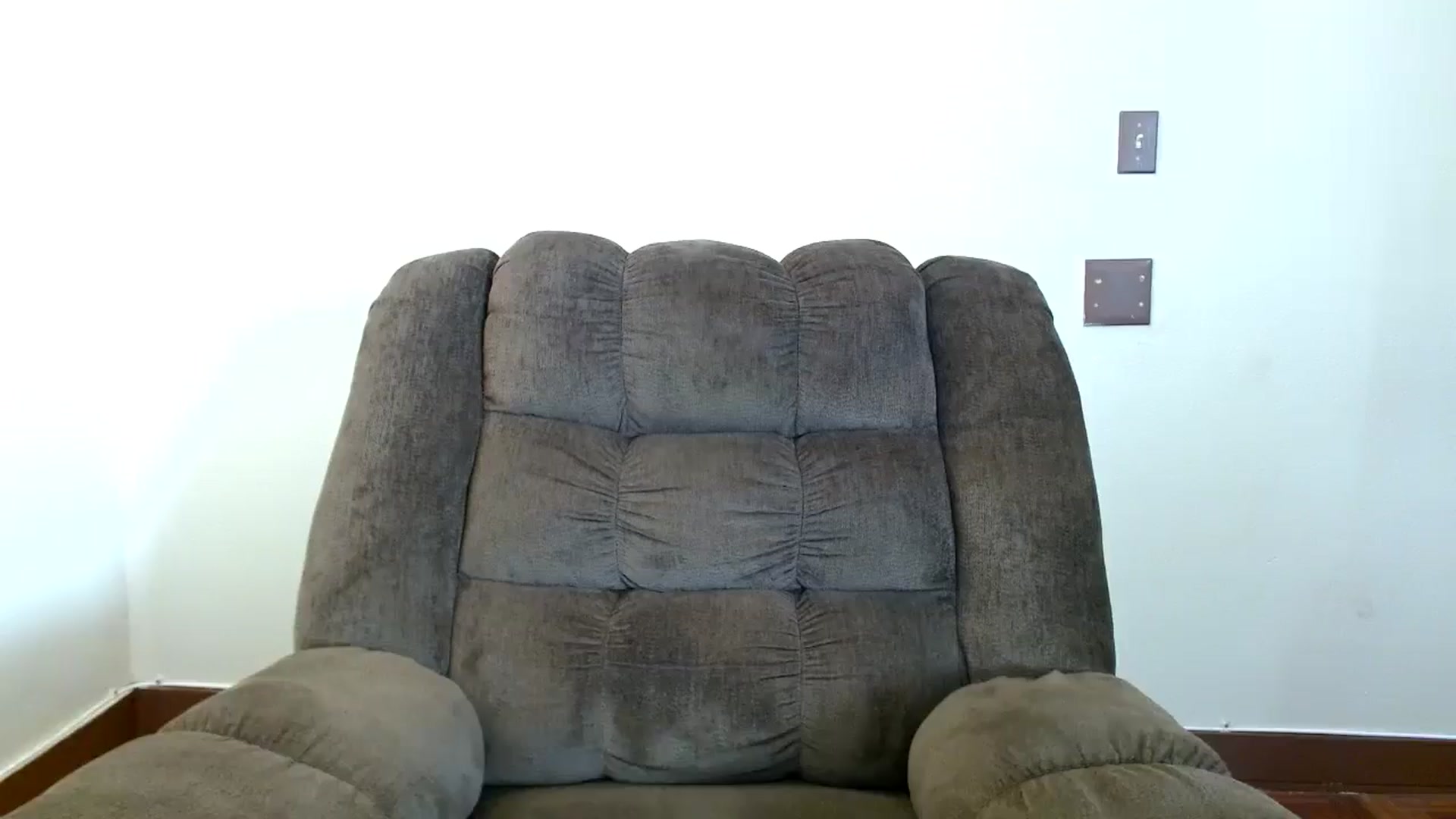 Gallery image thumbnail from EgyptBeauty's myfreecams stream on, 04/19/2025, 22:34 image 1 of 20