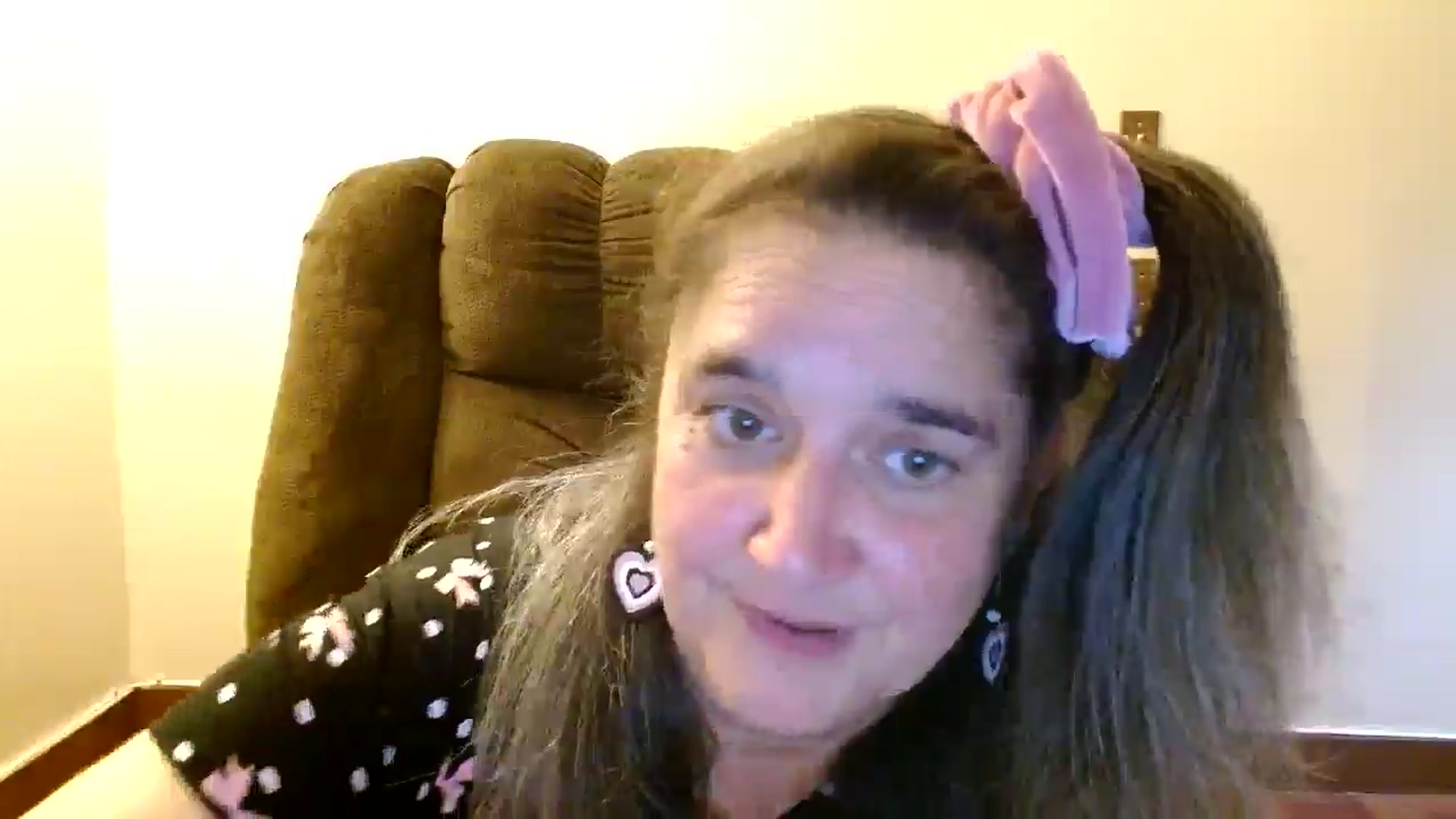 Gallery image thumbnail from EgyptBeauty's myfreecams stream on, 04/19/2025, 22:34 image 3 of 20