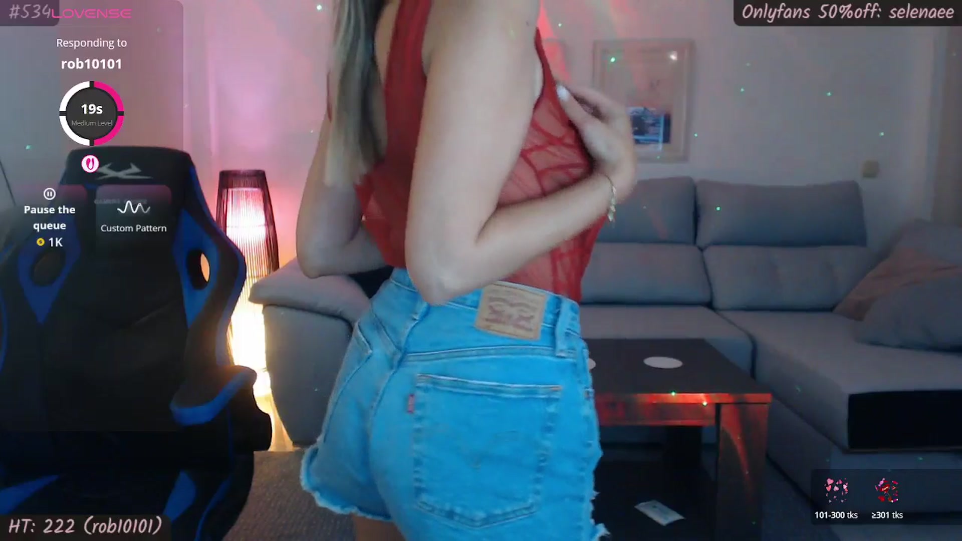 Gallery image thumbnail from EidyiaBelle's myfreecams stream on, 04/28/2026, 24:17 image 4 of 20