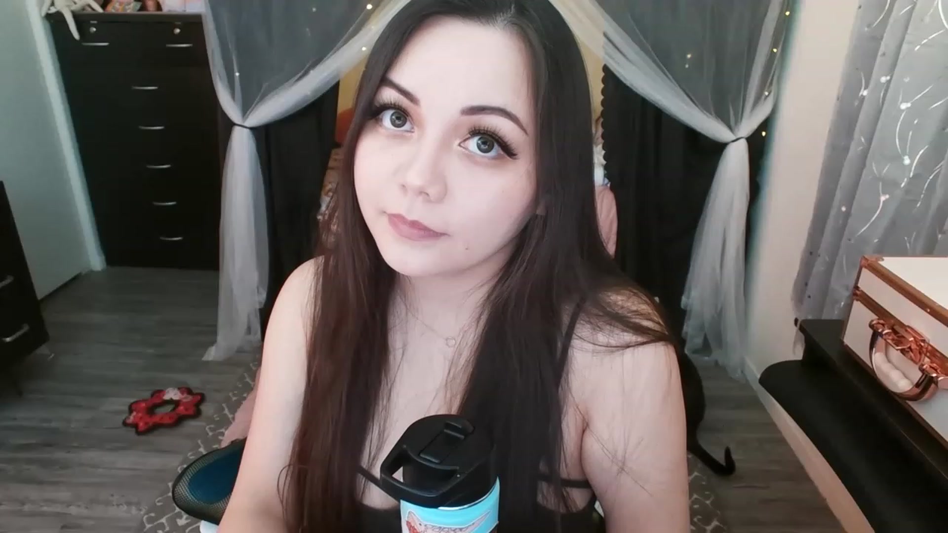 Gallery image thumbnail from Eight_Bit's myfreecams stream on, 03/10/2023, 05:32 image 11 of 20
