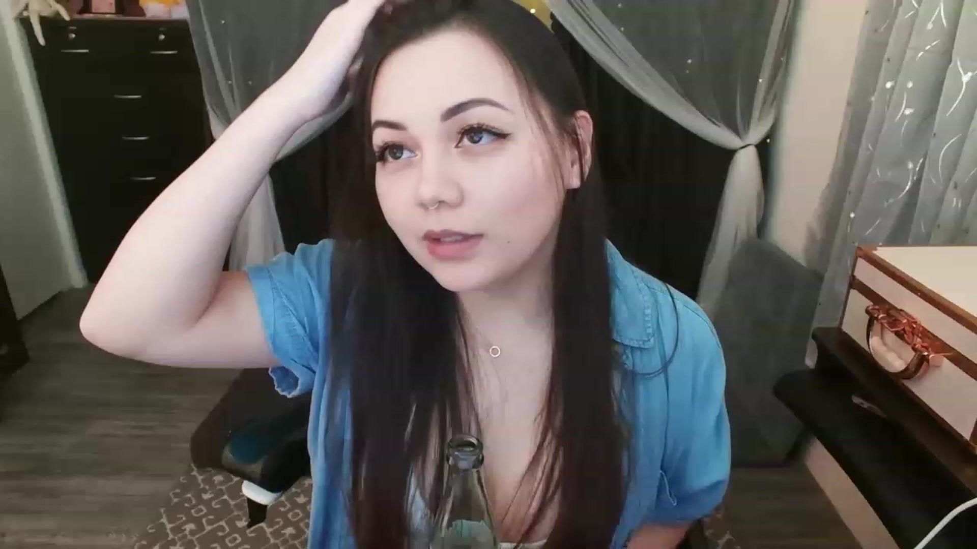 Gallery image thumbnail from Eight_Bit's myfreecams stream on, 03/28/2023, 05:54 image 1 of 20