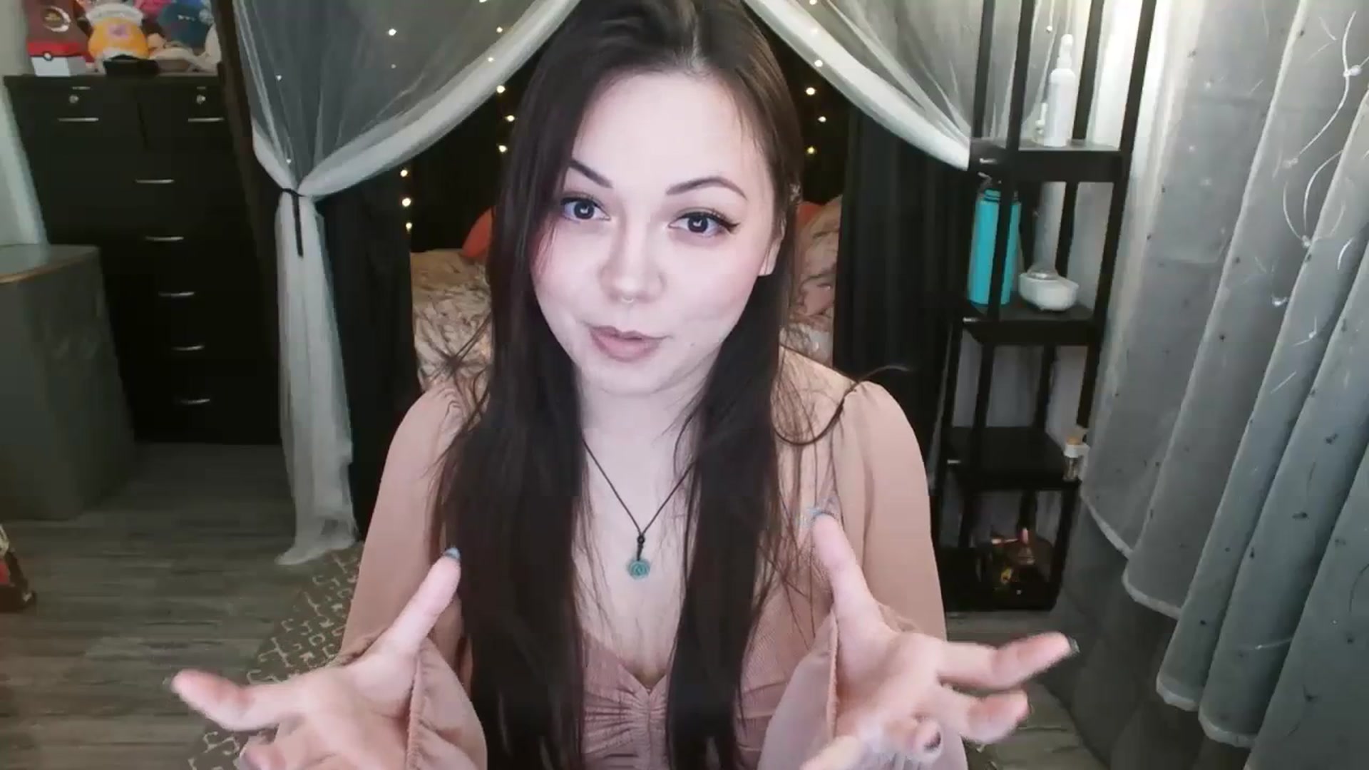 Gallery image thumbnail from Eight_Bit's myfreecams stream on, 02/10/2024, 08:49 image 14 of 20