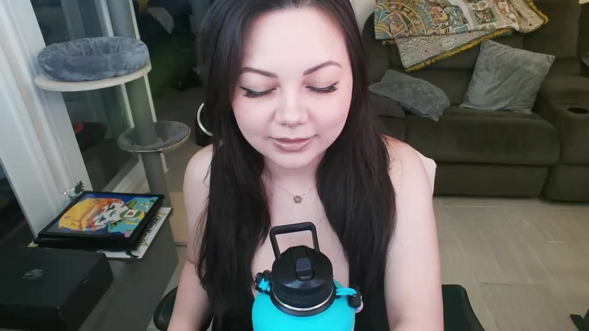 Gallery image thumbnail from Eight_Bit's myfreecams stream on, 04/12/2025, 05:45 image 19 of 20
