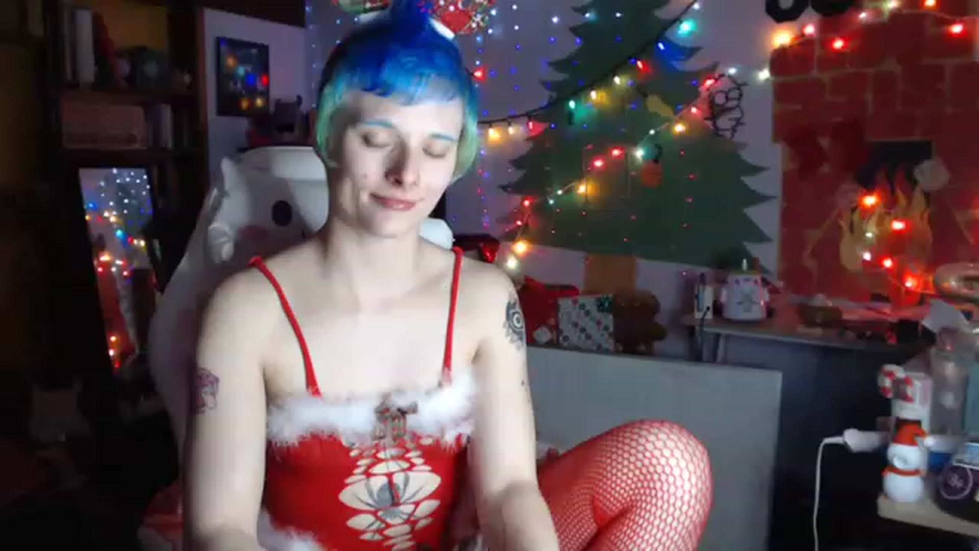 Gallery image thumbnail from El_Dragon69's myfreecams stream on, 12/25/2022, 12:06 image 1 of 20