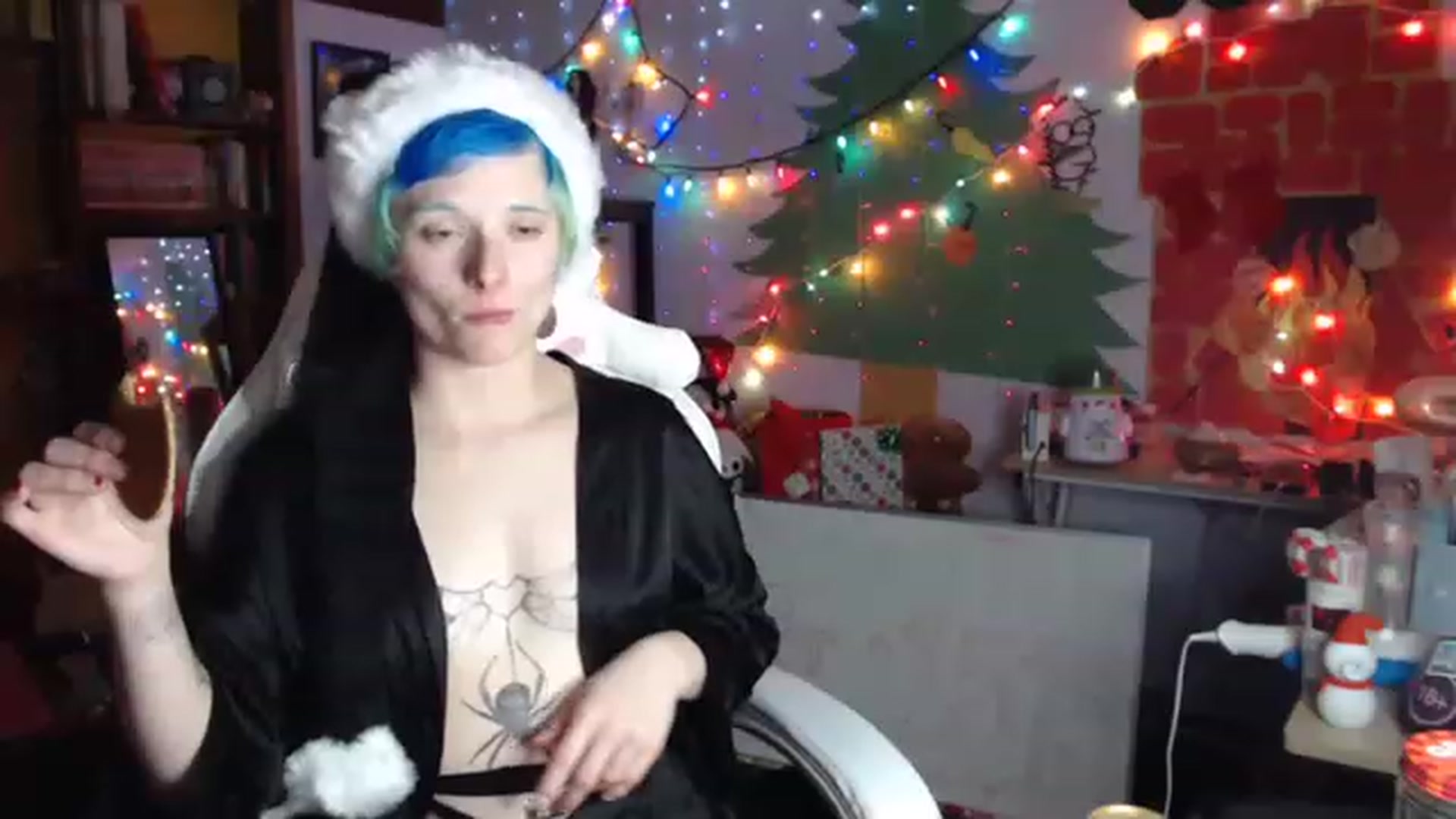Gallery image thumbnail from El_Dragon69's myfreecams stream on, 12/25/2022, 12:06 image 19 of 20
