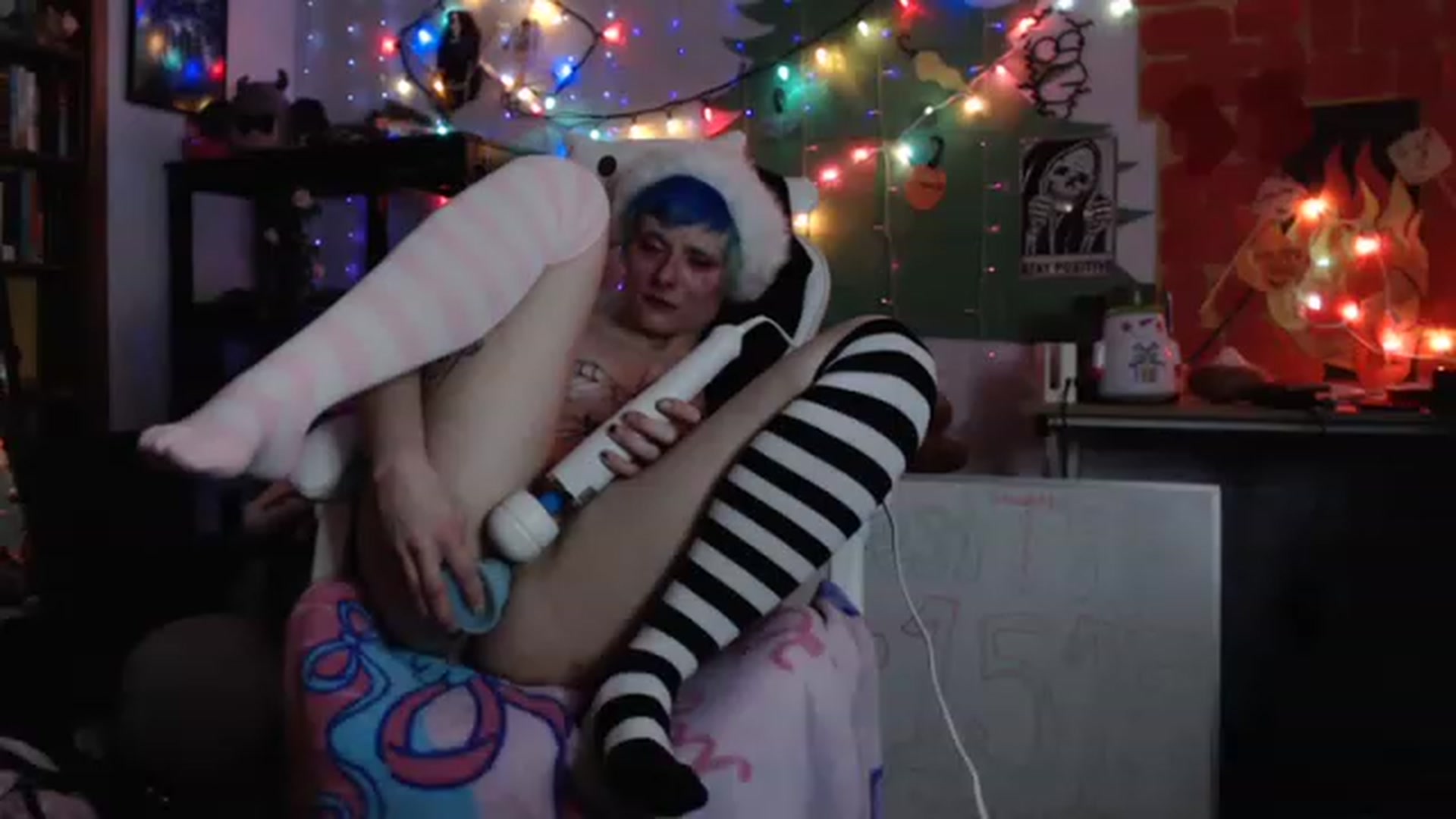 Gallery image thumbnail from El_Dragon69's myfreecams stream on, 12/26/2022, 11:11 image 18 of 20